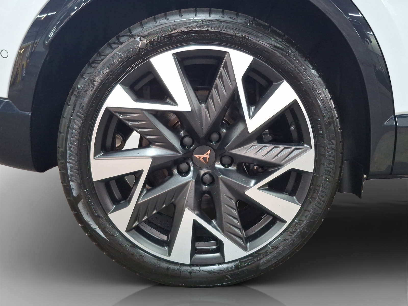 CUPRA Formentor 1.5 e-HYBRID pHEV VZ DSG-image-14