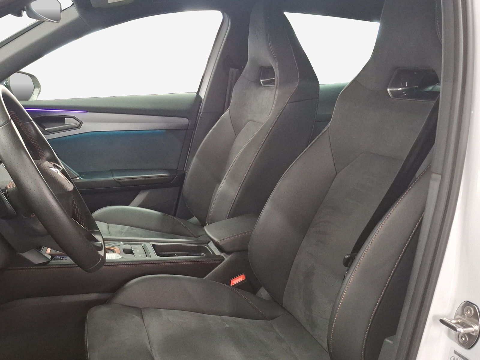 CUPRA Formentor 1.5 e-HYBRID pHEV VZ DSG-image-8