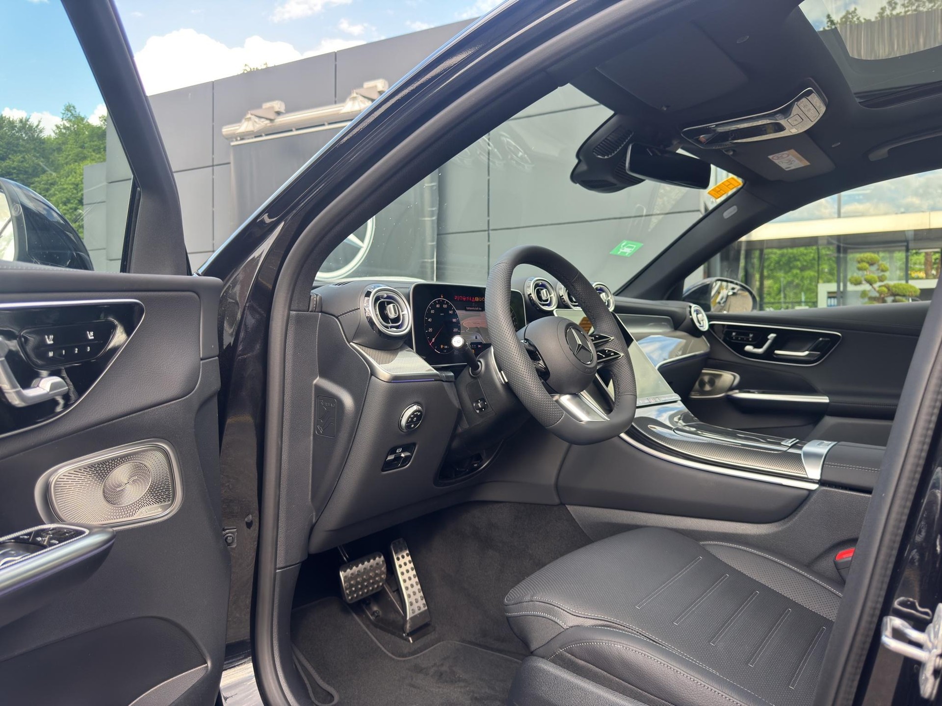 MERCEDES-BENZ GLC 300 e EQ Star AMG Line 4matic Coupé-image-21