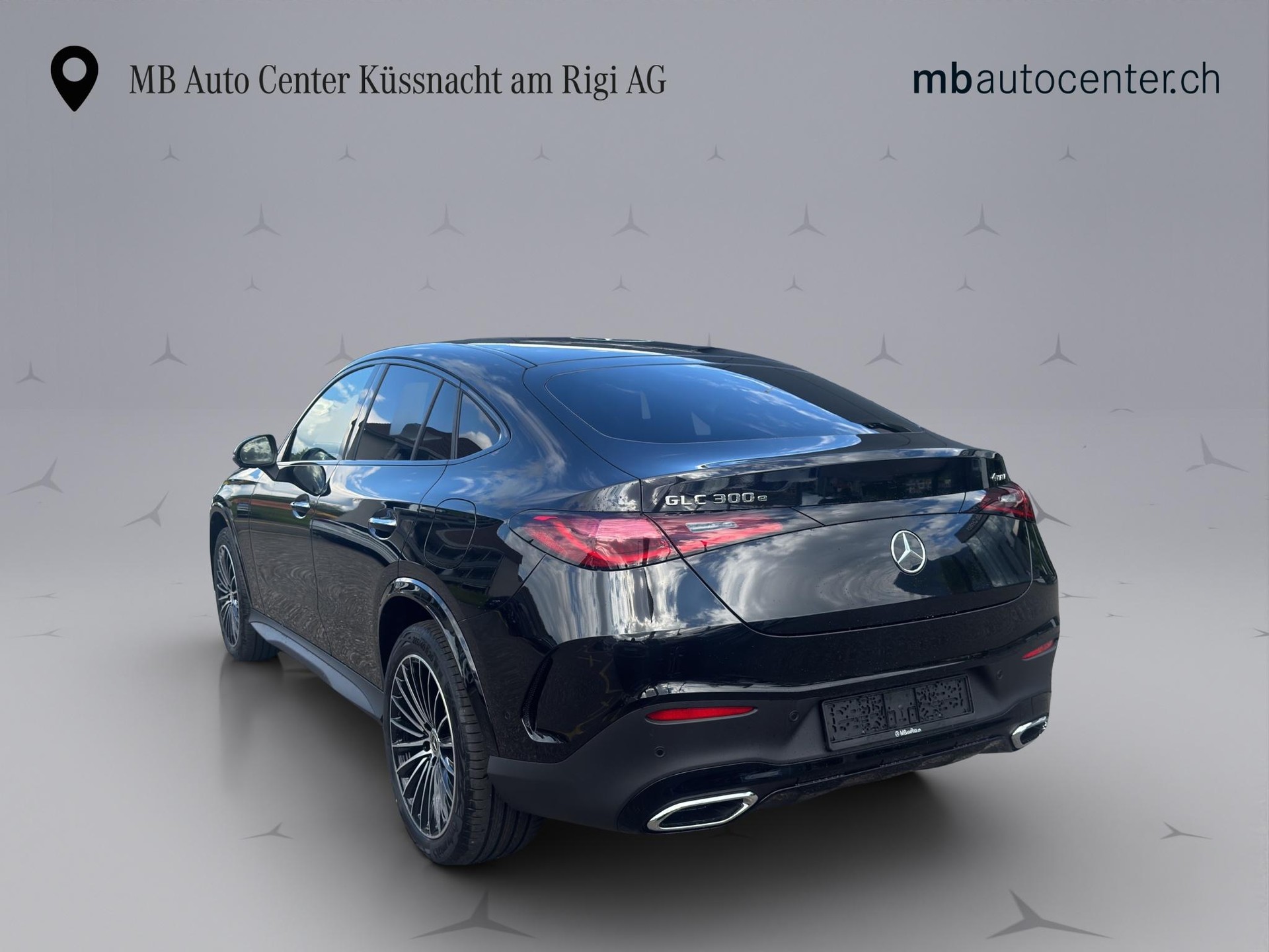 MERCEDES-BENZ GLC 300 e EQ Star AMG Line 4matic Coupé-image-3