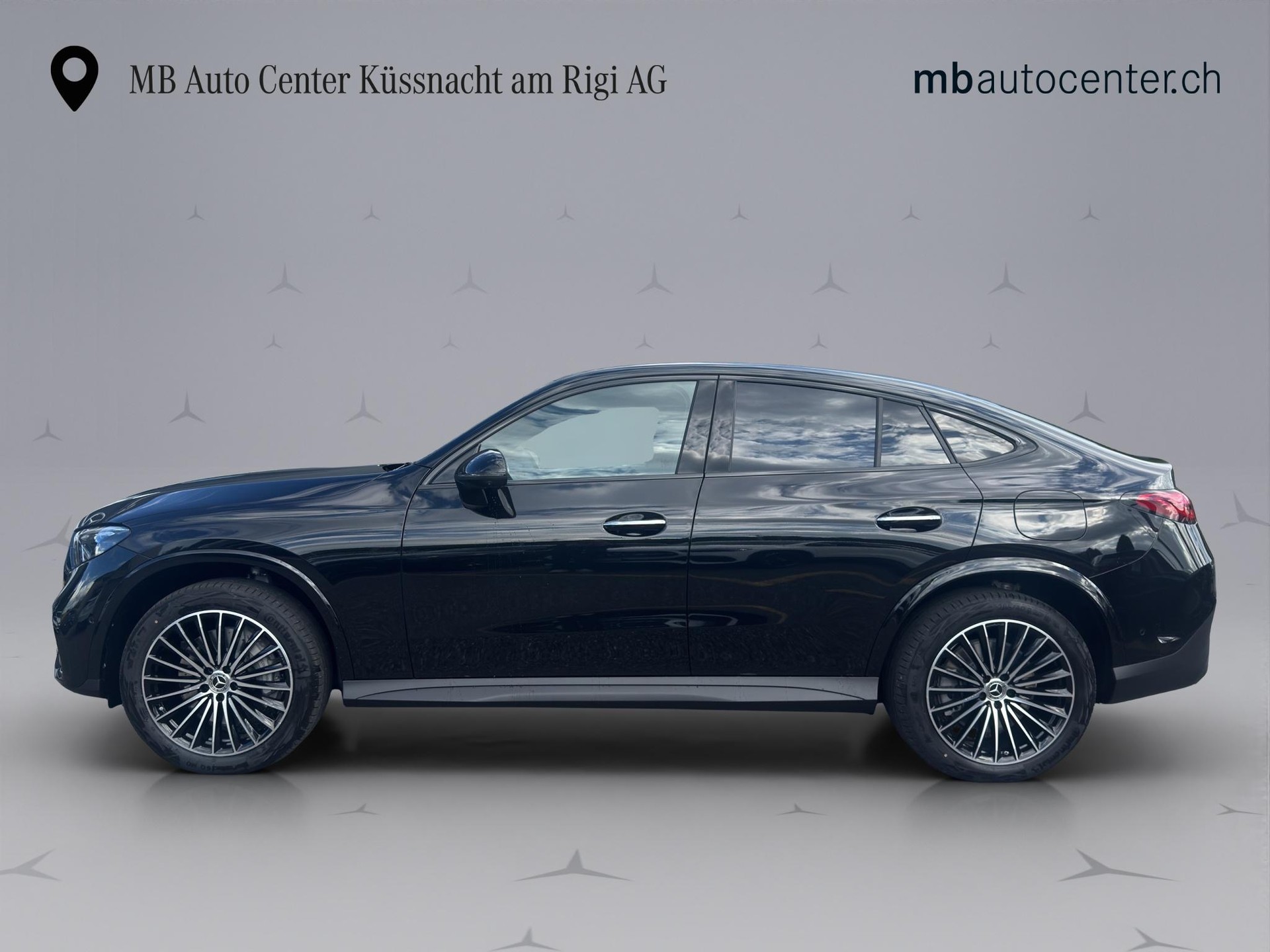 MERCEDES-BENZ GLC 300 e EQ Star AMG Line 4matic Coupé-image-2