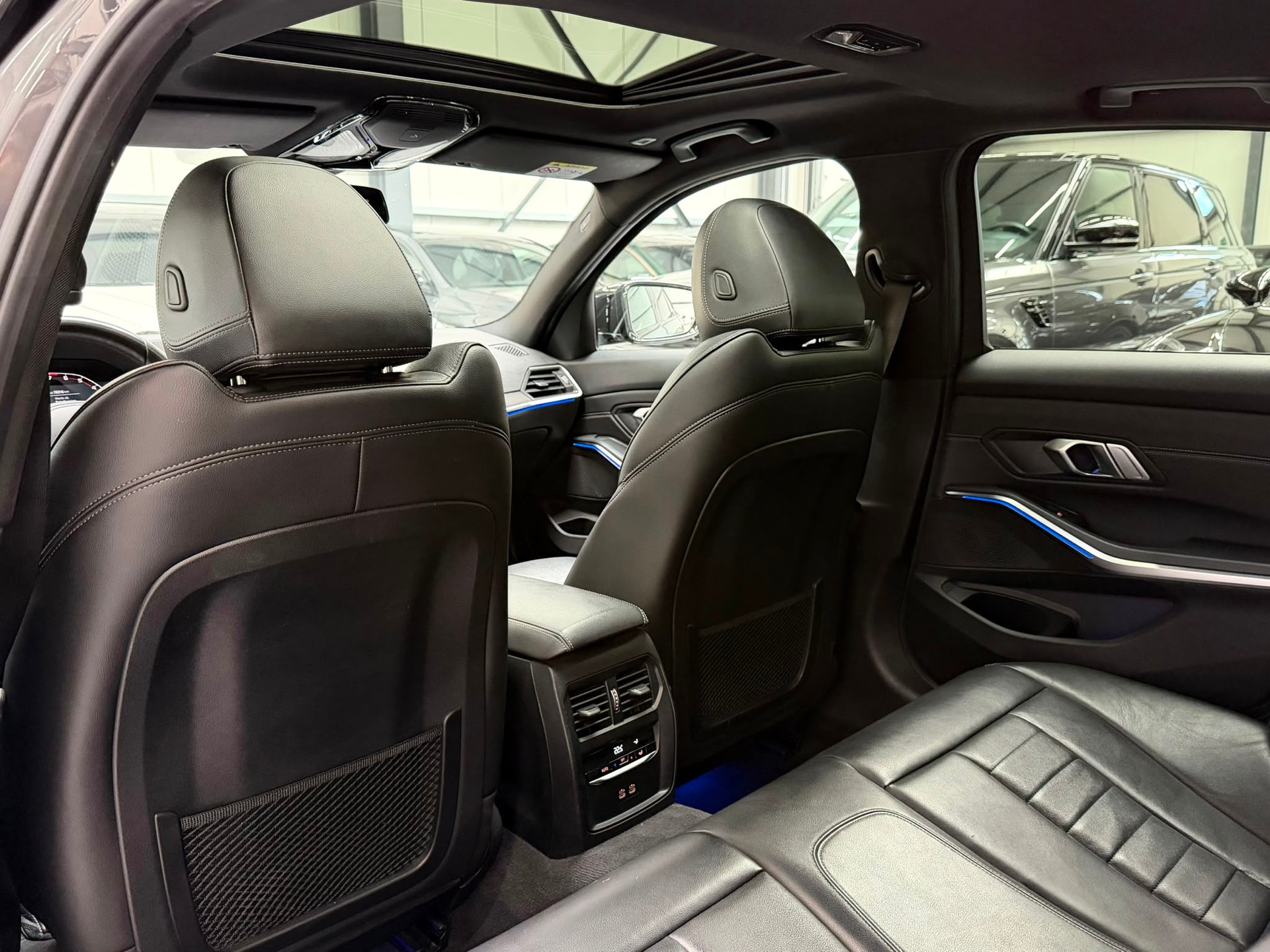 BMW M340i xDrive 48V Steptronic-image-23