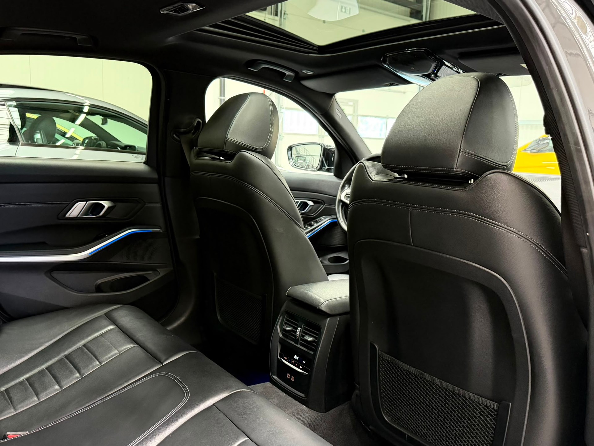 BMW M340i xDrive 48V Steptronic-image-26