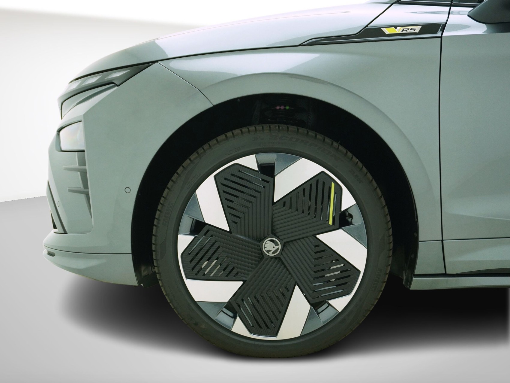 SKODA Enyaq iV RS-Suite MAXX-image-9