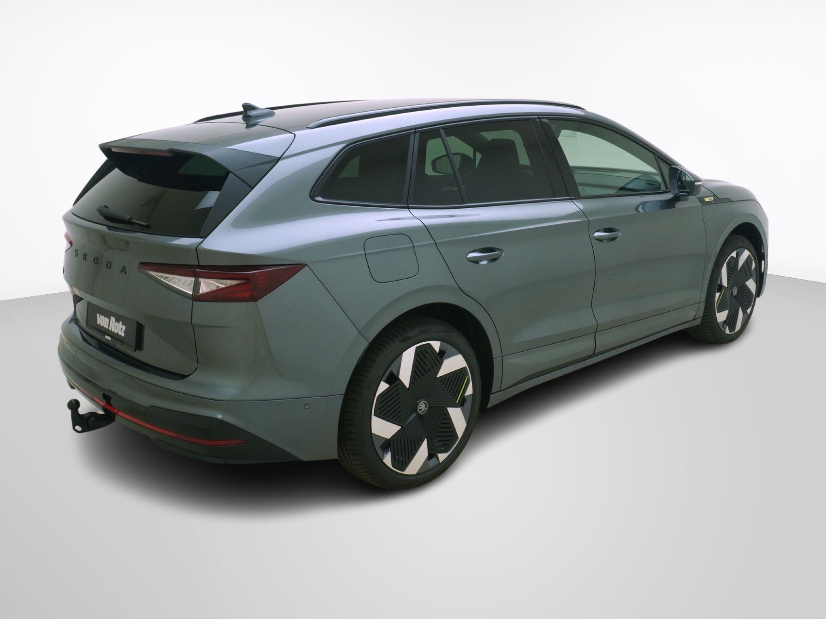 SKODA Enyaq iV RS-Suite MAXX-image-4