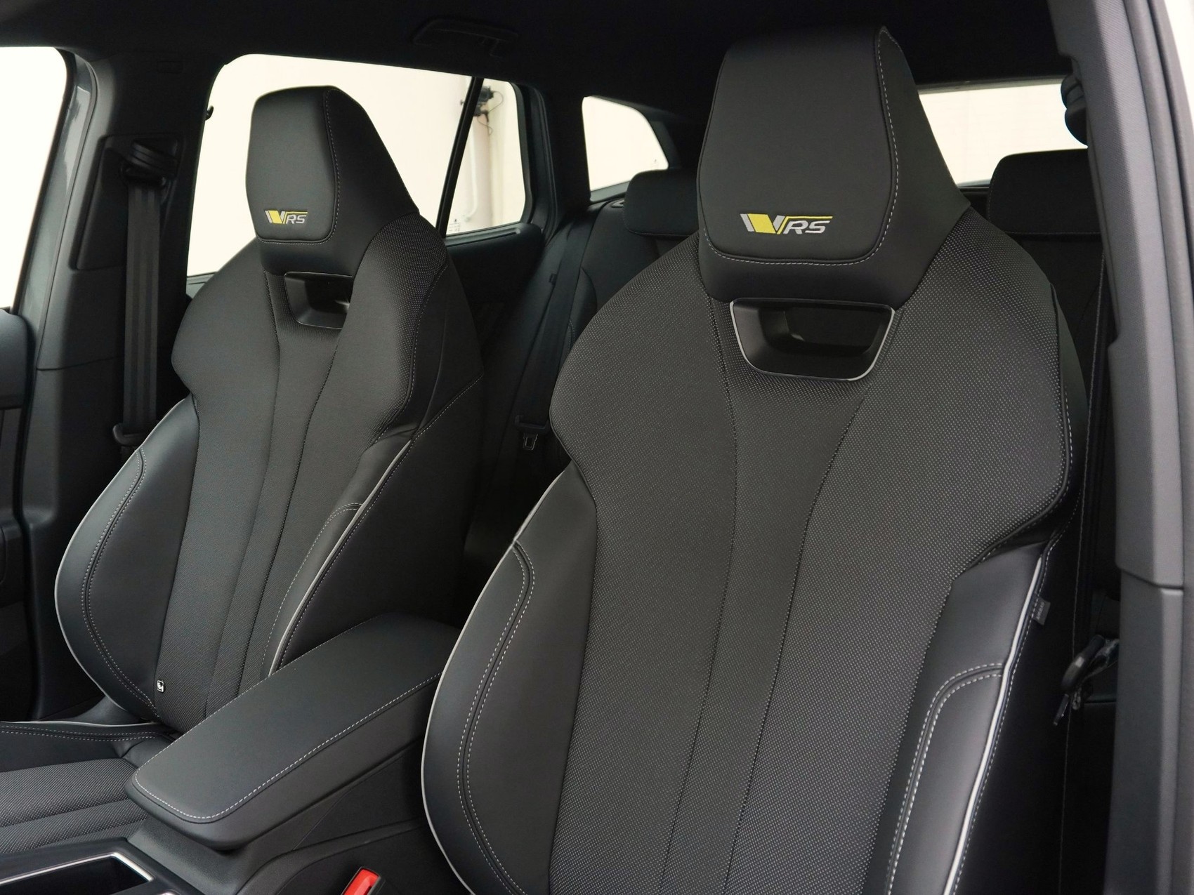 SKODA Enyaq iV RS-Suite MAXX-image-13