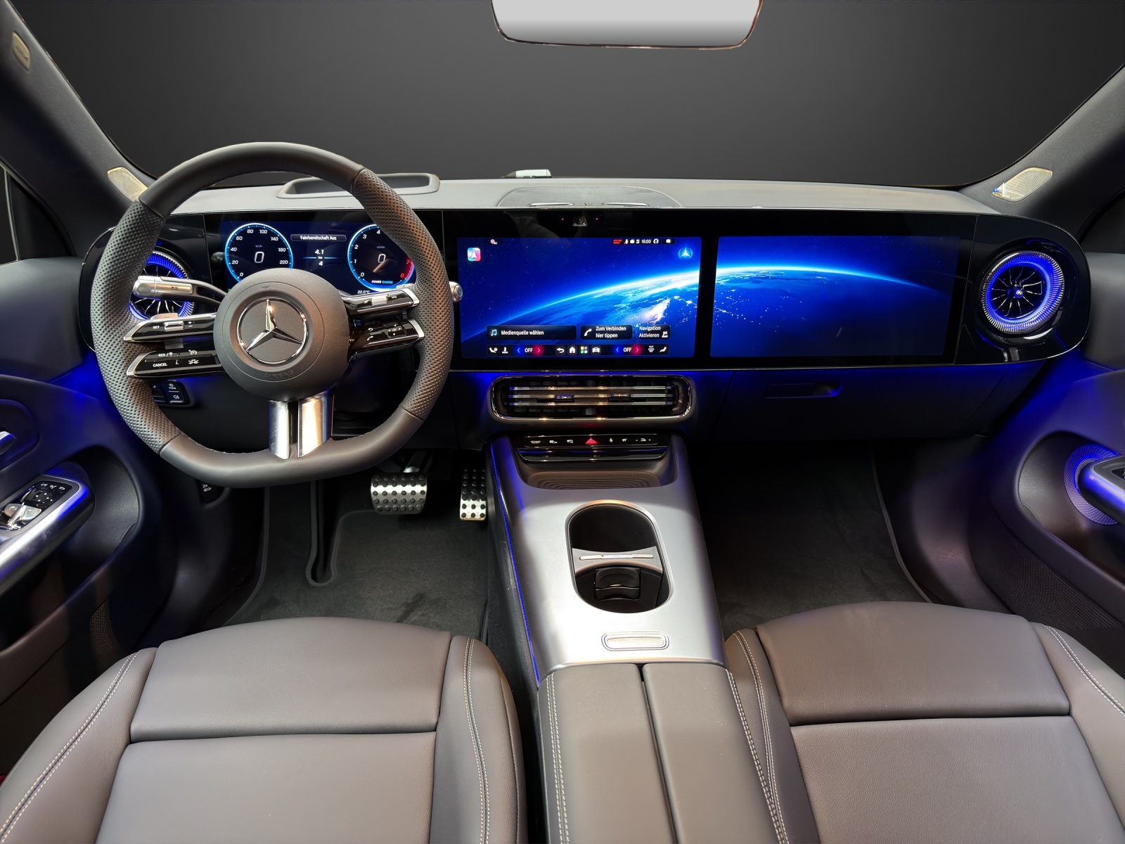 MERCEDES-BENZ CLA 220 4MATIC-image-5