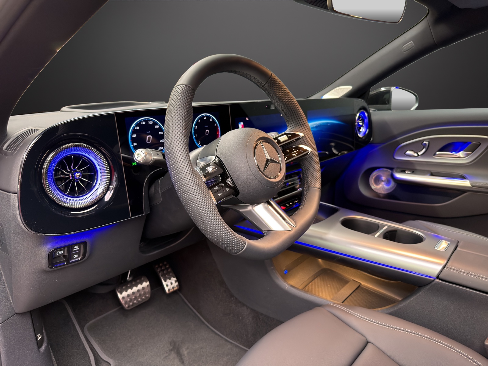 MERCEDES-BENZ CLA 220 4MATIC-image-6
