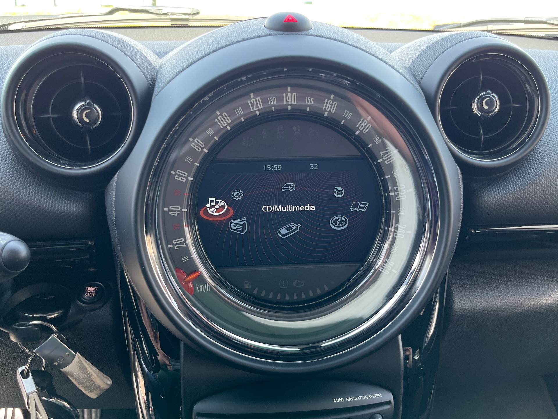 MINI Countryman Cooper S ALL4+++FRISCH AB MFK+++GEPFLEGT+++-image-7