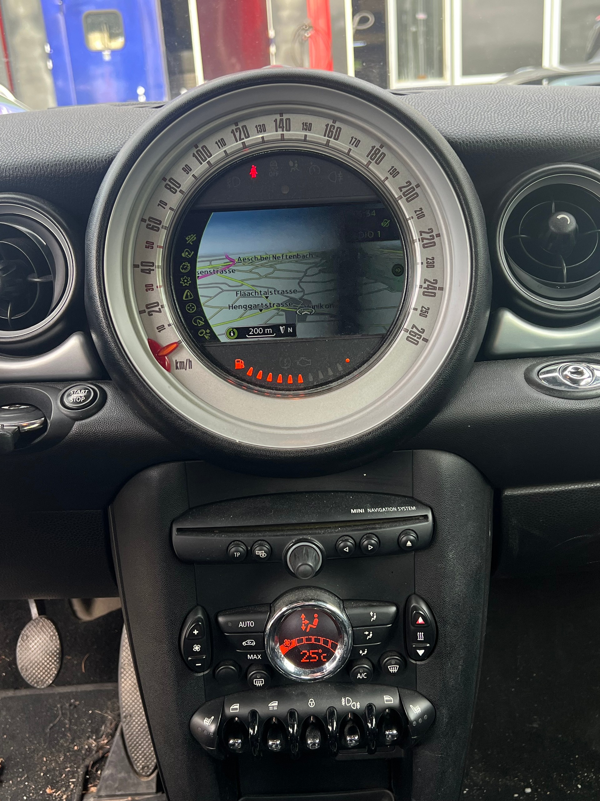 MINI Cooper Cabriolet-image-6