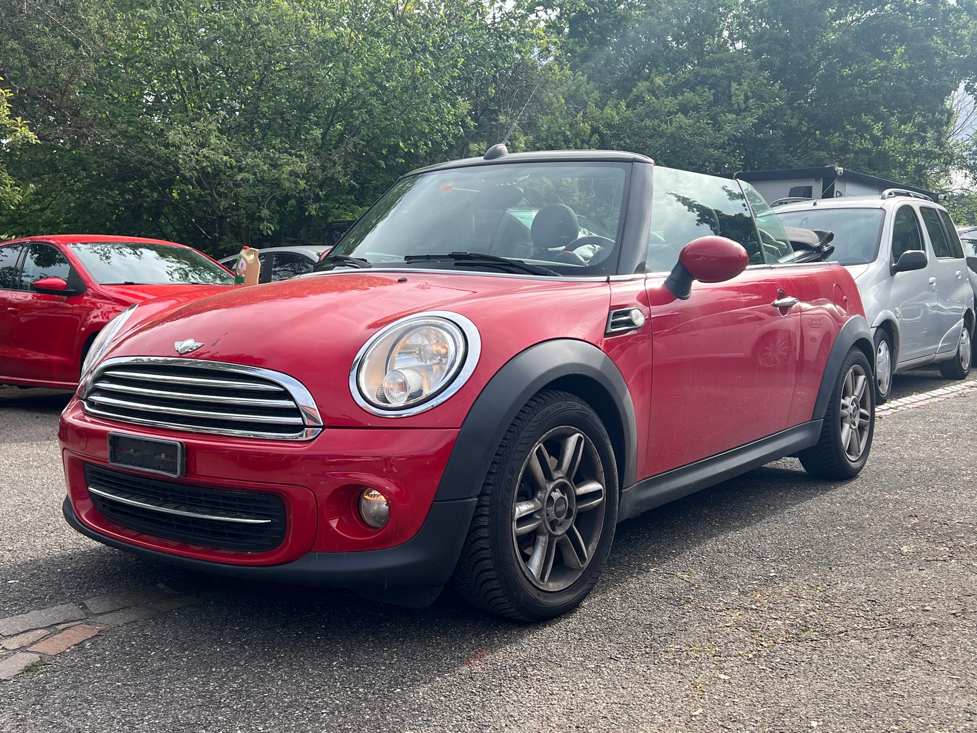 MINI Cooper Cabriolet-image-0