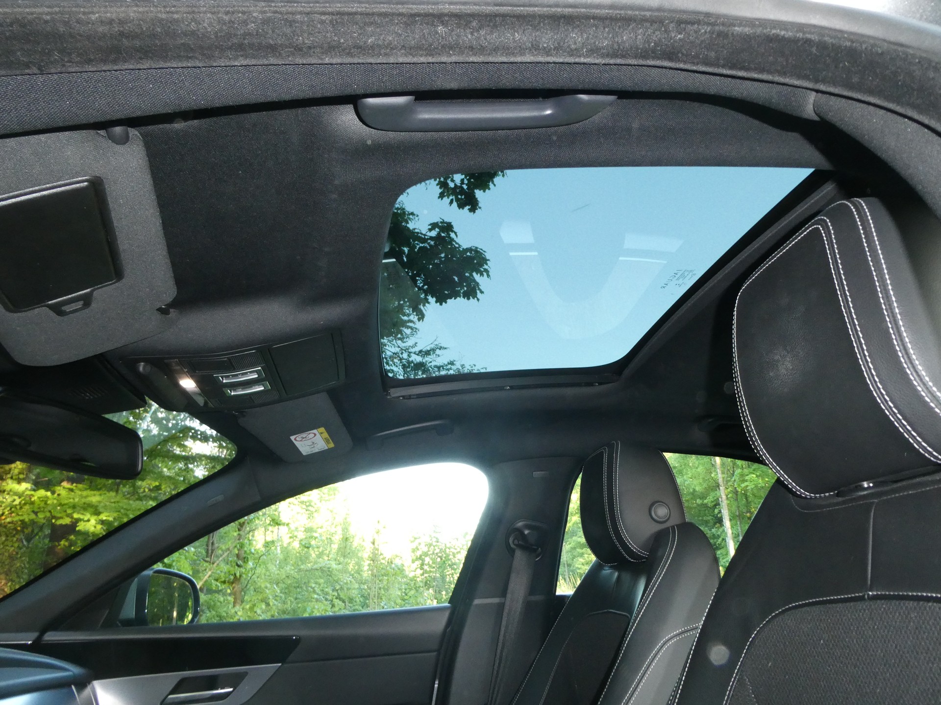 JAGUAR XF 25t R-Sport Automatic-image-8