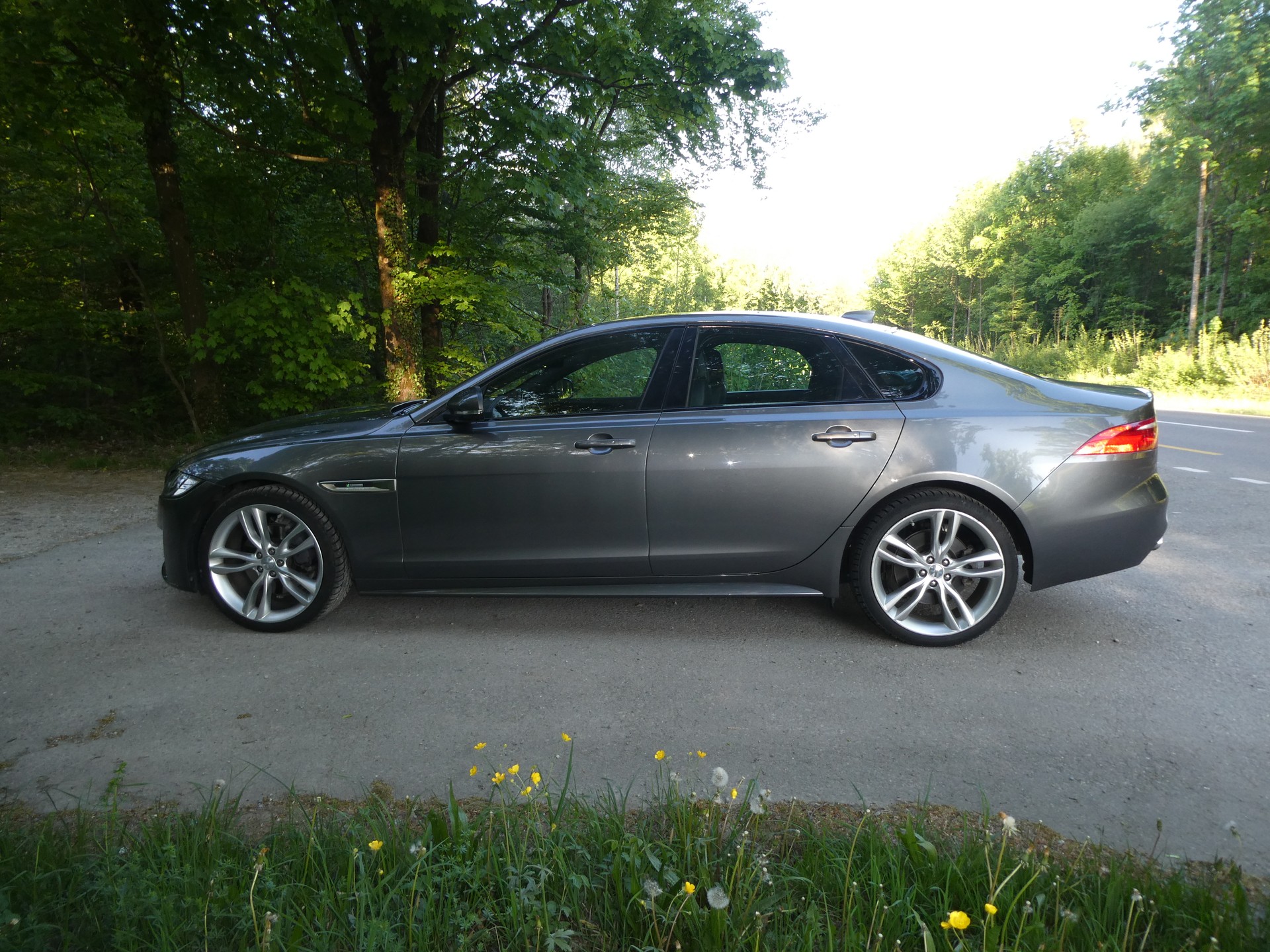 JAGUAR XF 25t R-Sport Automatic-image-5