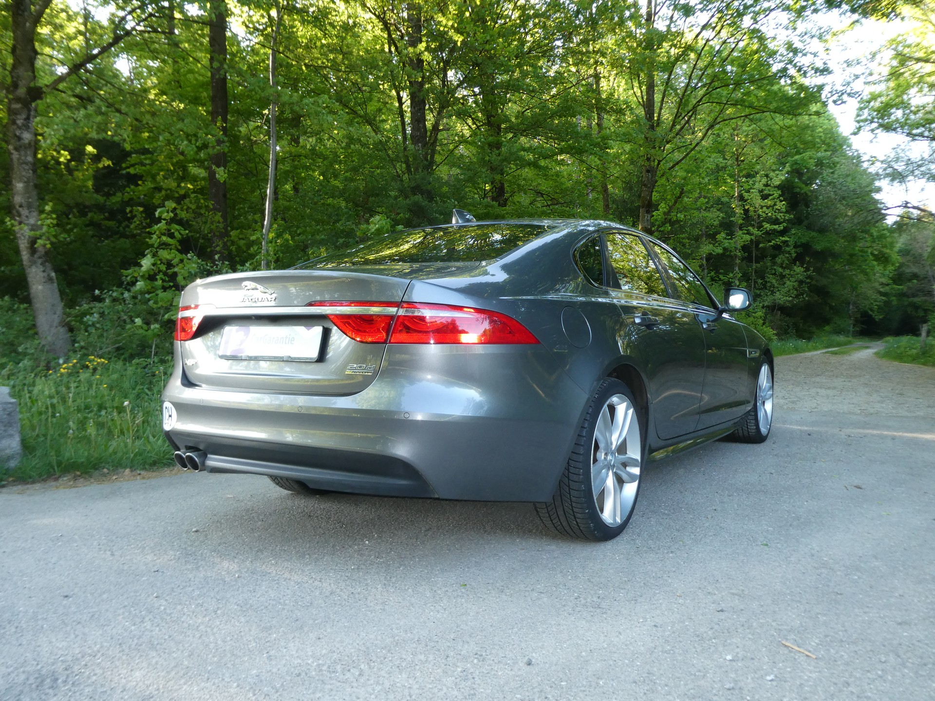 JAGUAR XF 25t R-Sport Automatic-image-2