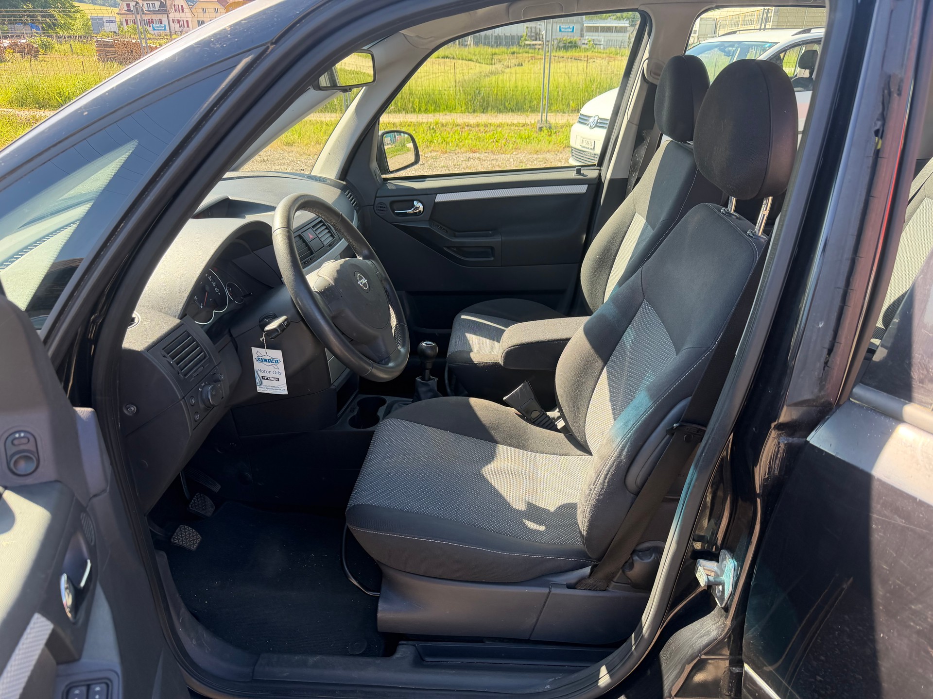 OPEL Meriva 1.6i-16 TP (Essentia)-image-5