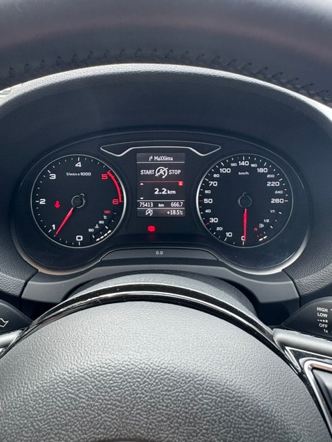 AUDI A3 Sportback 2.0 TDI Ambition quattro-image-11