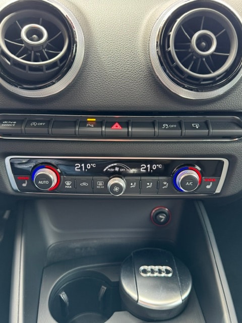 AUDI A3 Sportback 2.0 TDI Ambition quattro-image-17