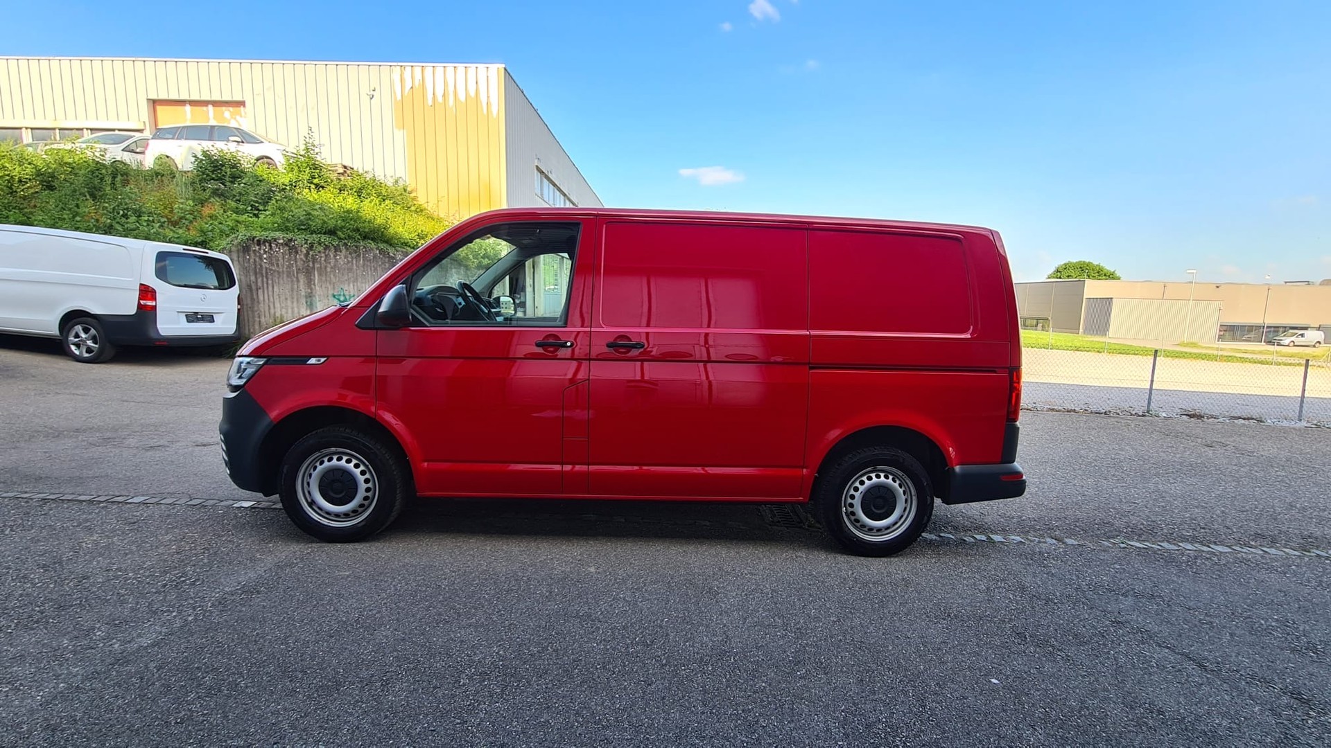 VW T6.1 2.0 TDI 4Motion ** 3-Plätzer ** 150 PS ** Gr-Navi ** Klimaanlage ** Tempomat ** PDC V+H ** Frisch Ab MFK & Service **-image-11