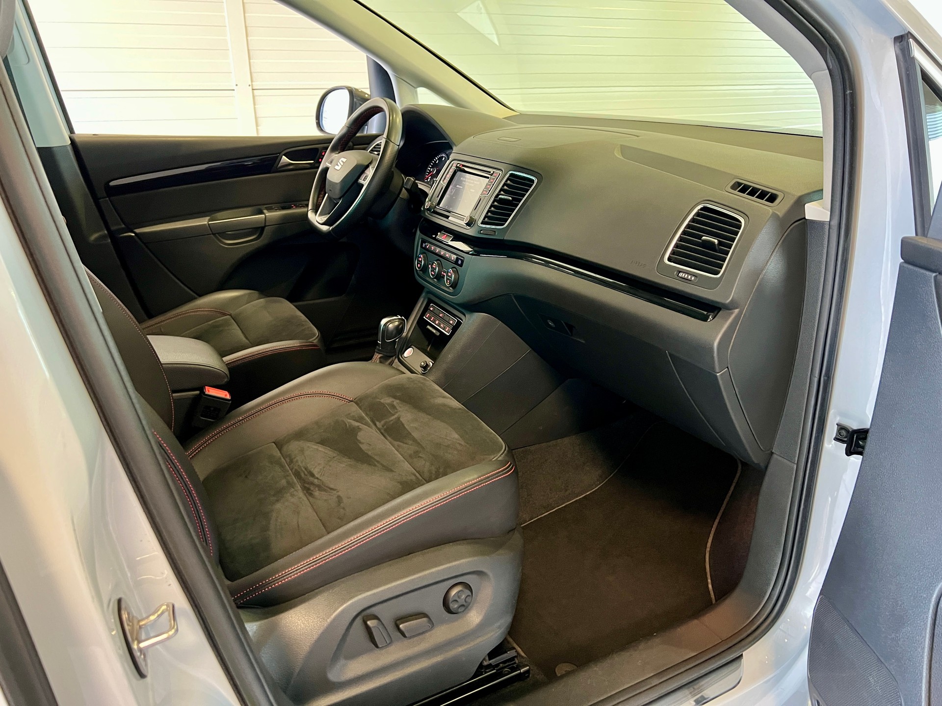 SEAT Alhambra 2.0 TDI FR Line 4Drive-image-11