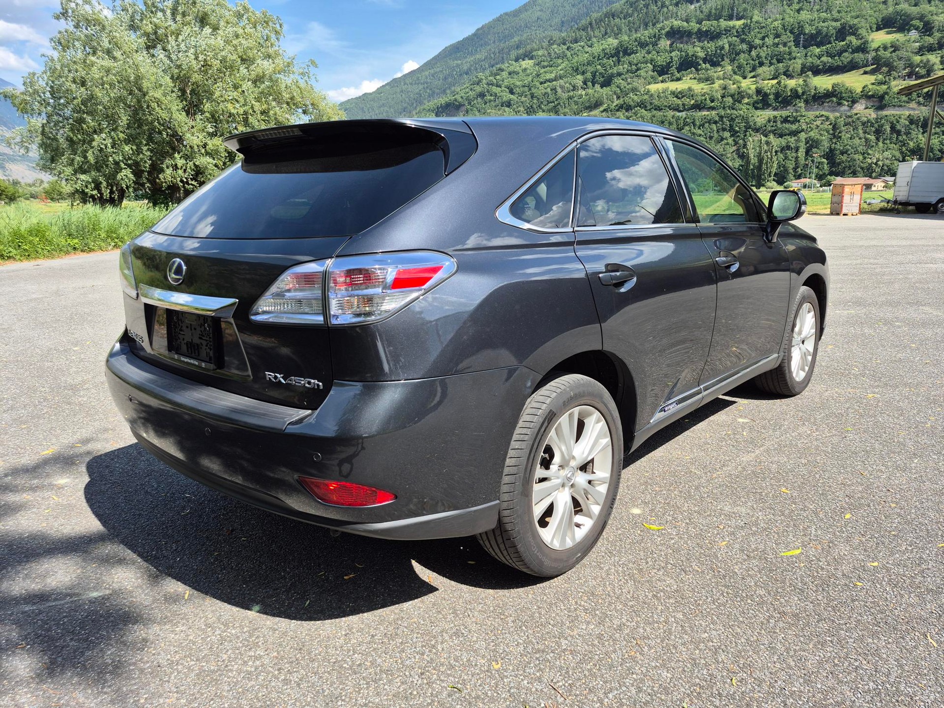 LEXUS RX450h-image-1