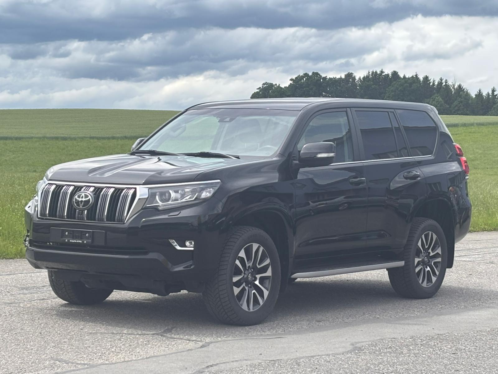 TOYOTA Land Cruiser 2.8TD Style Automat-image-0