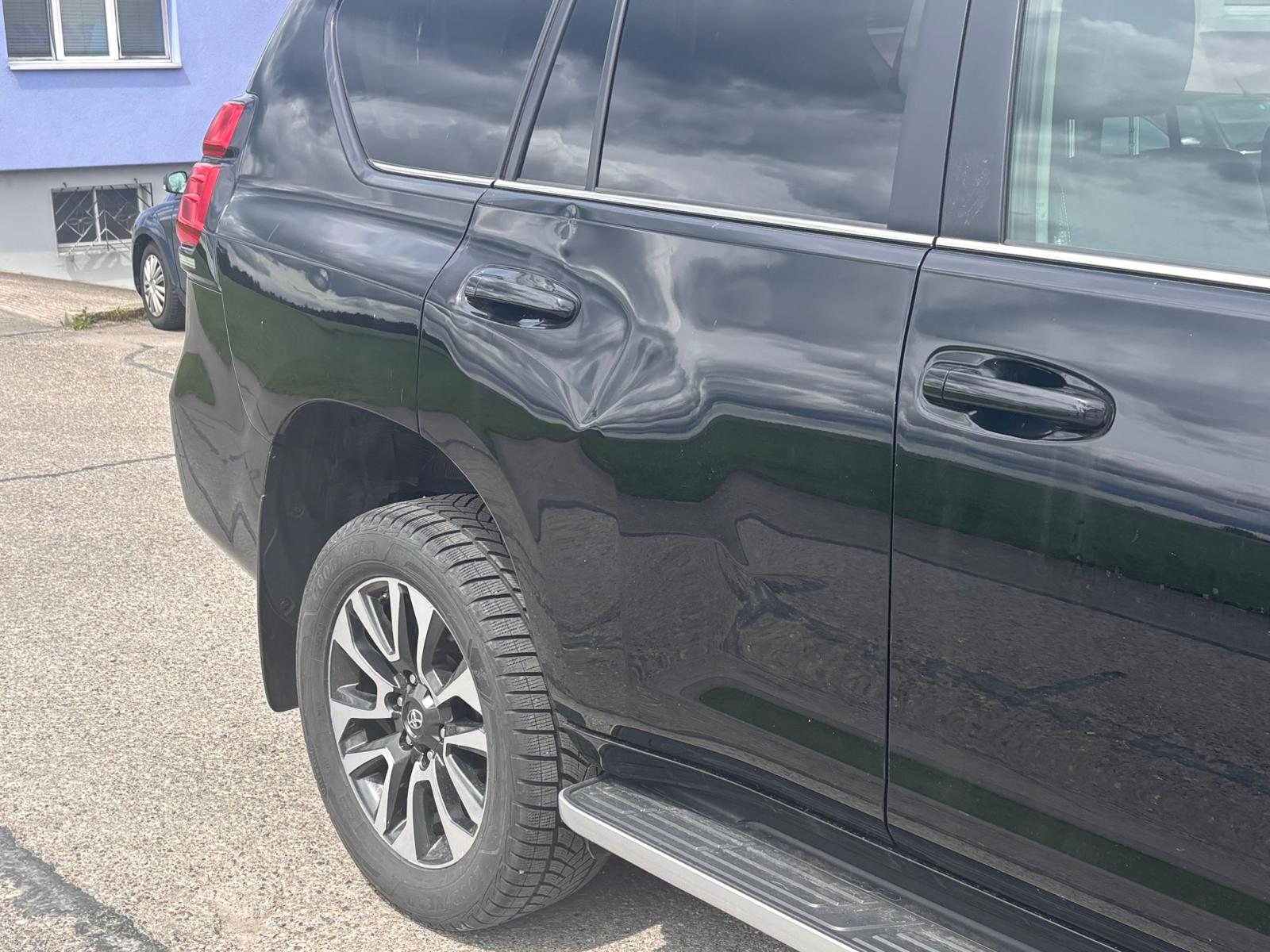 TOYOTA Land Cruiser 2.8TD Style Automat-image-9