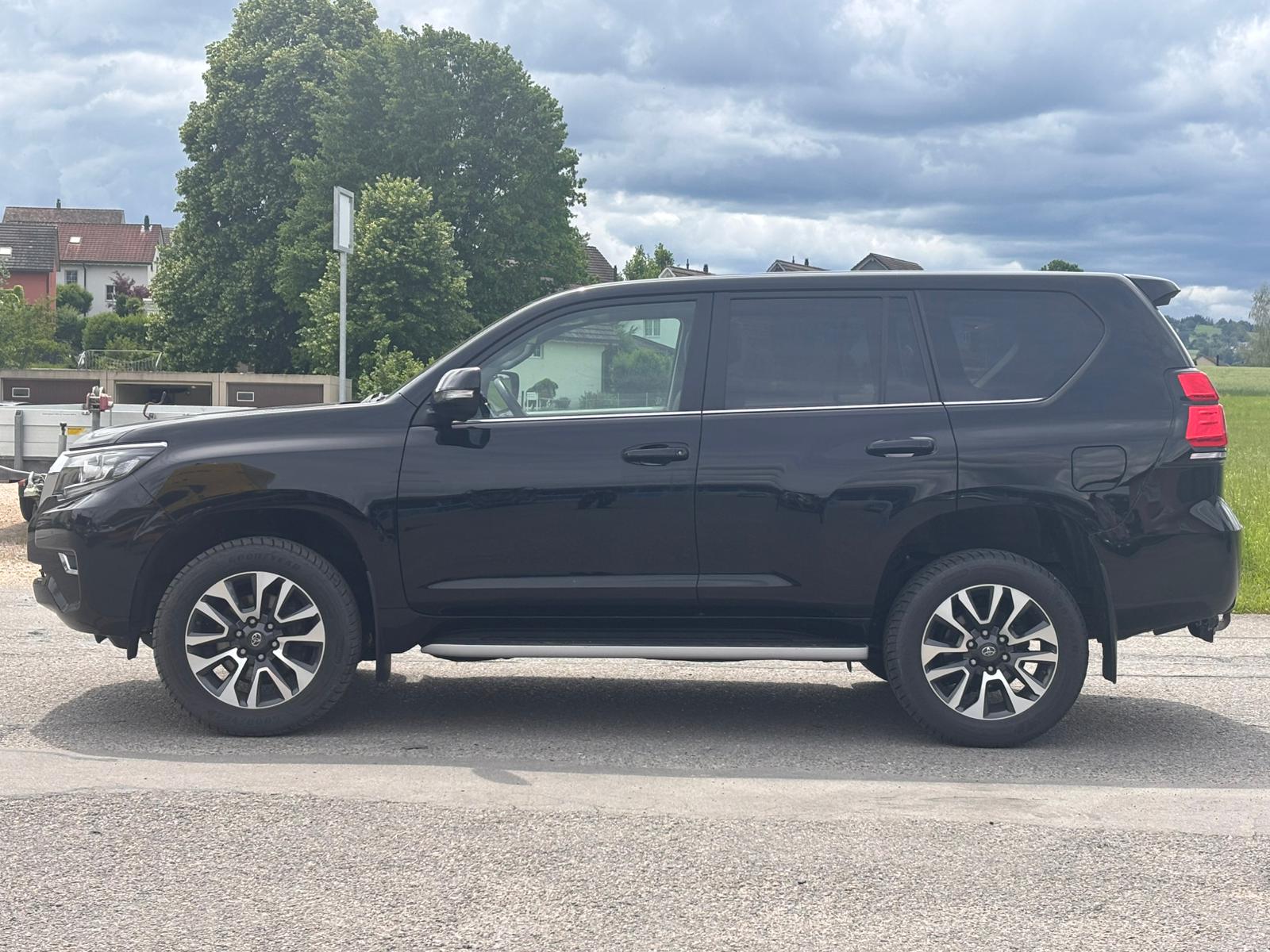 TOYOTA Land Cruiser 2.8TD Style Automat-image-7