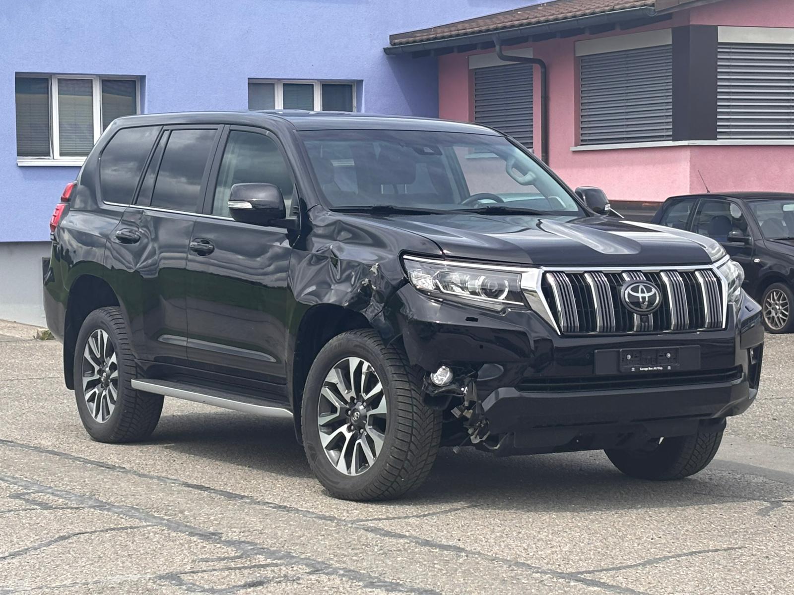 TOYOTA Land Cruiser 2.8TD Style Automat-image-2