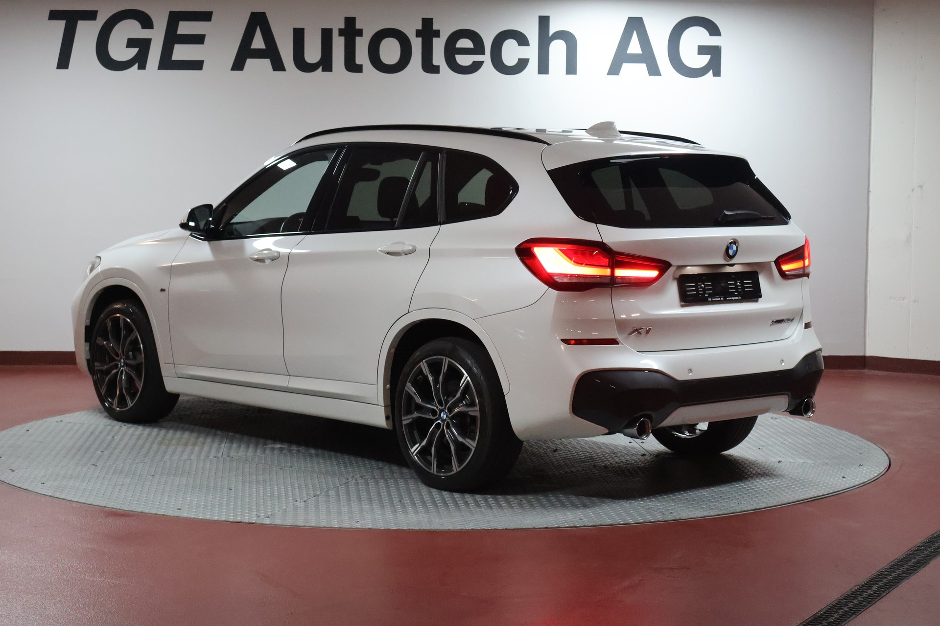 BMW X1 xDrive 25d M Sport Steptronic-image-19