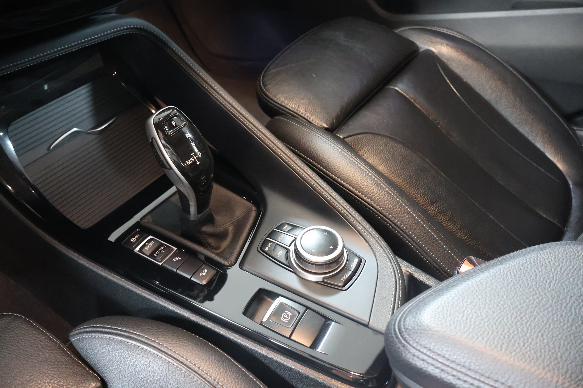 BMW X1 xDrive 25d M Sport Steptronic-image-11