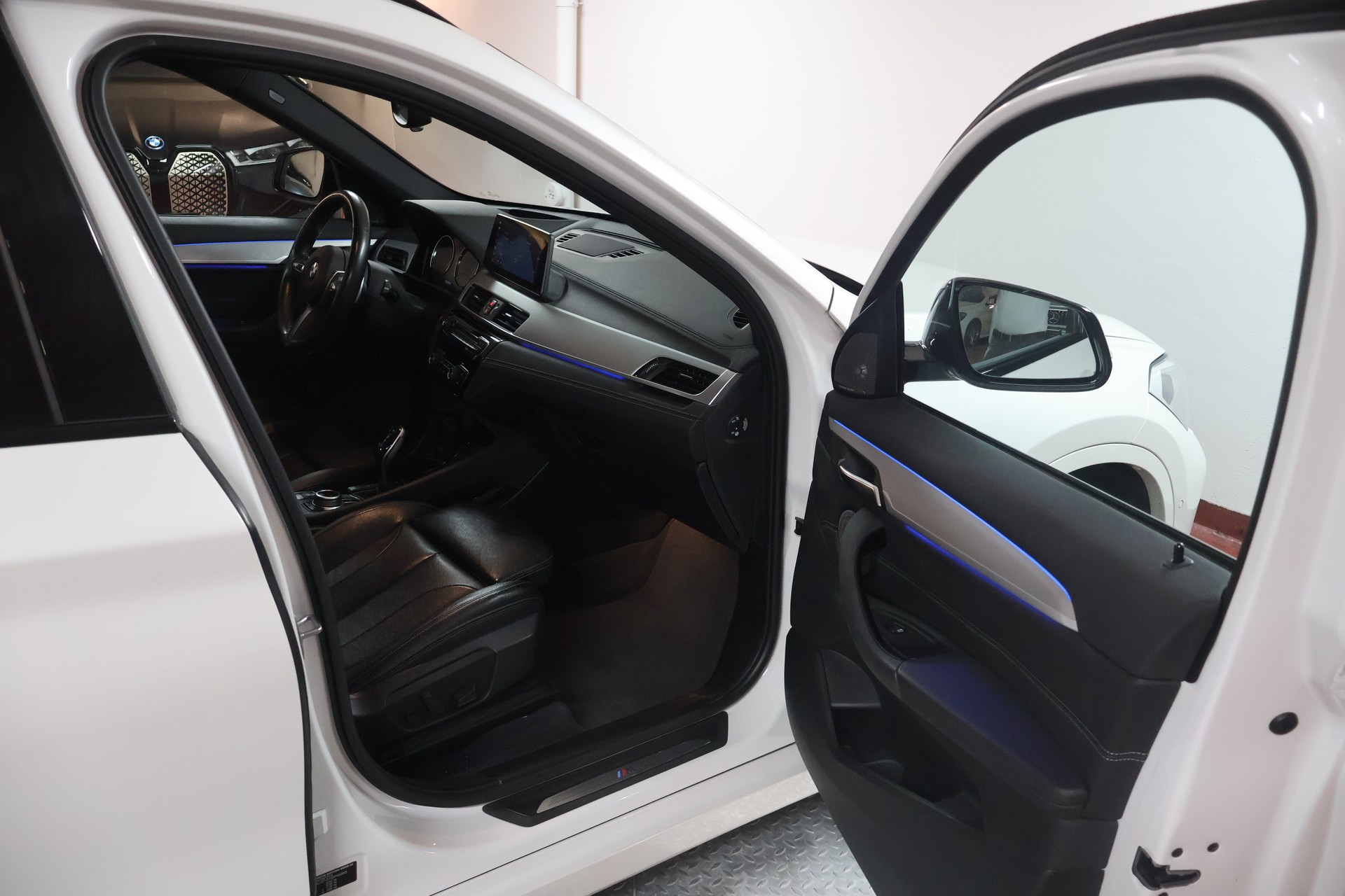 BMW X1 xDrive 25d M Sport Steptronic-image-14