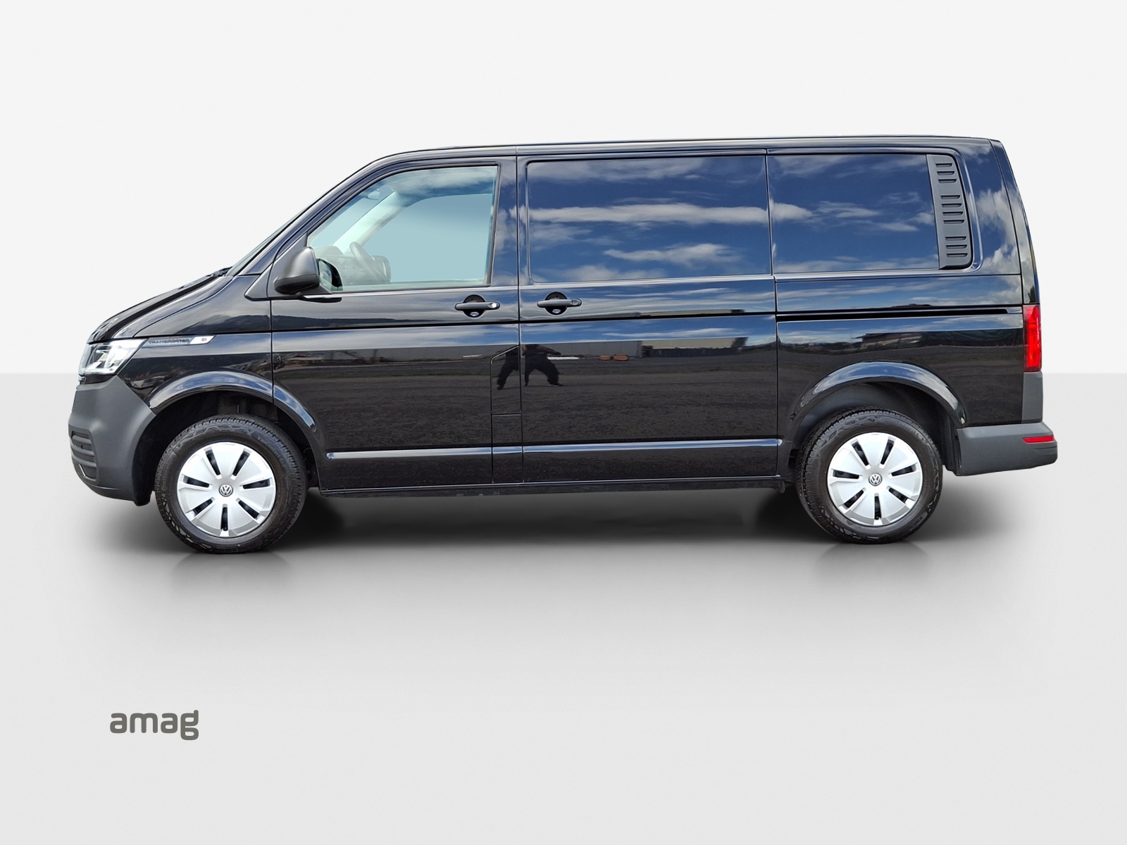 VW T6.1 2.0 TDI Entry-showroom-element-1