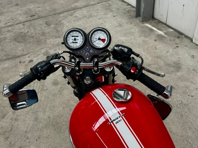TRIUMPH Thruxton 900 i-image-6