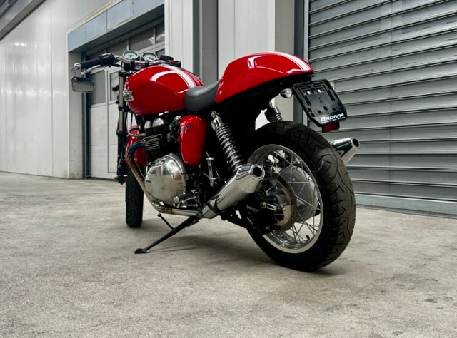 TRIUMPH Thruxton 900 i-image-3