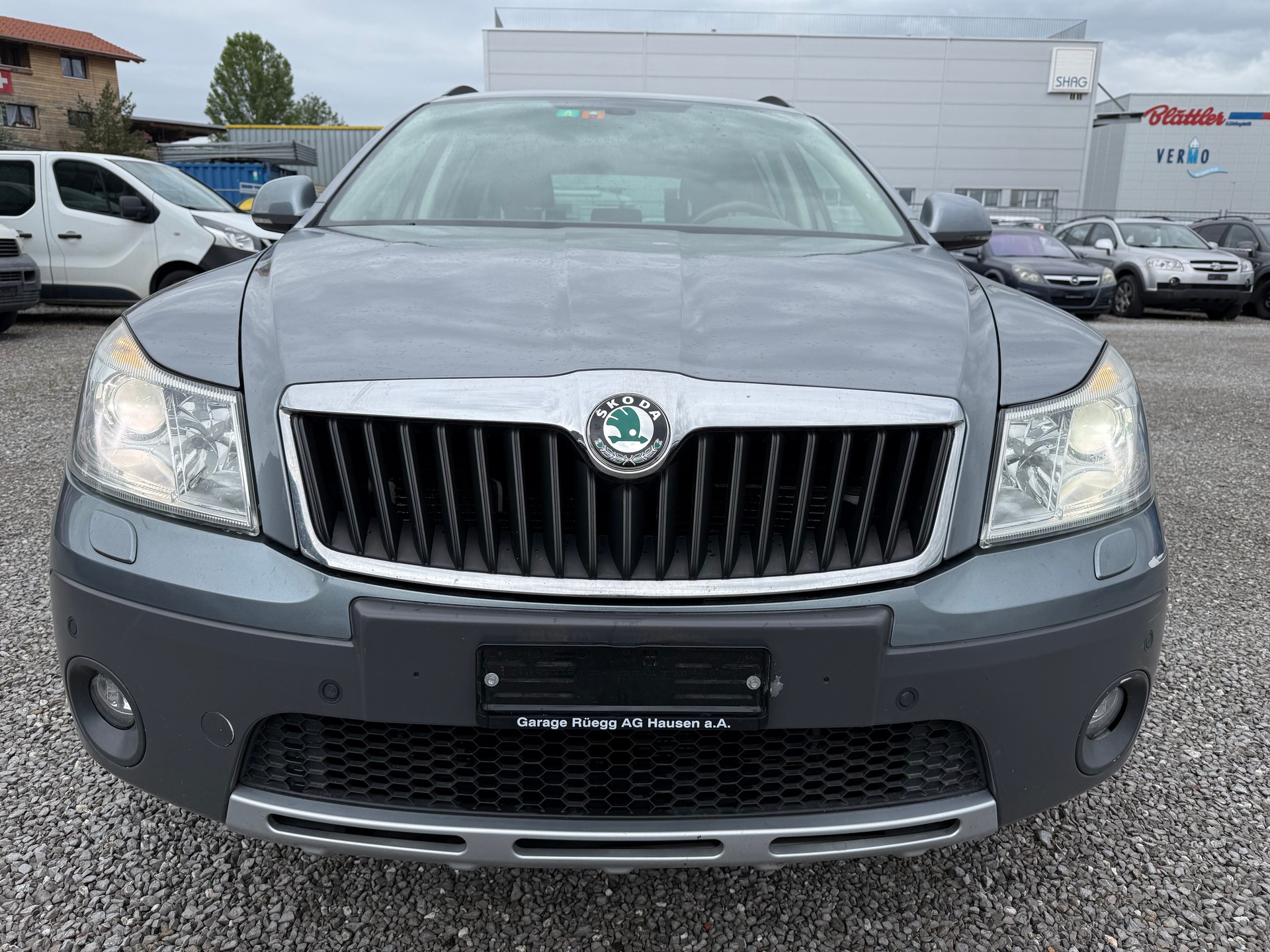 SKODA Octavia Combi 1.8 TSI Scout 4x4-image-0