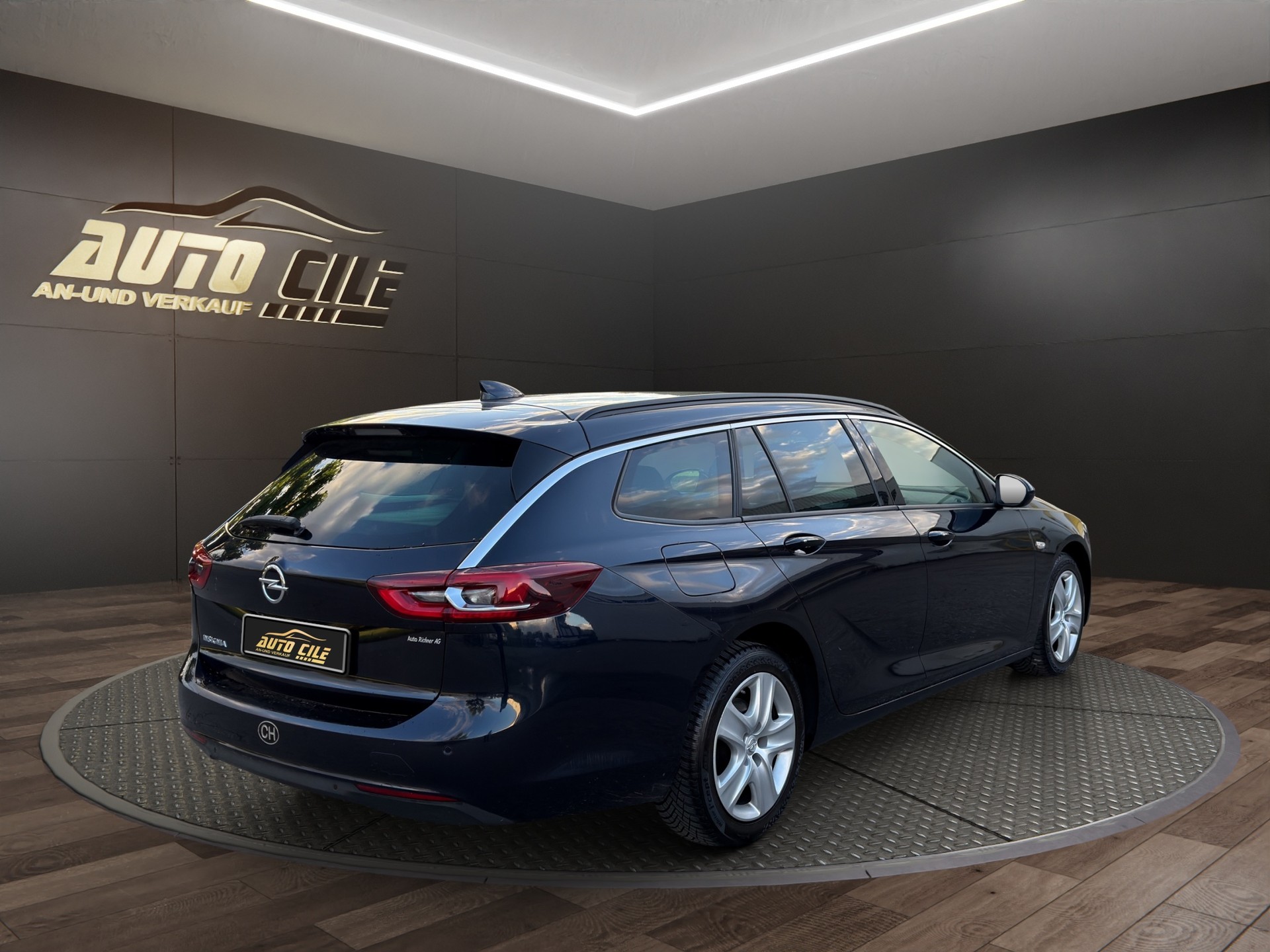 OPEL Insignia 1.6 CDTI Sports Tourer Excellence Automatic-image-7