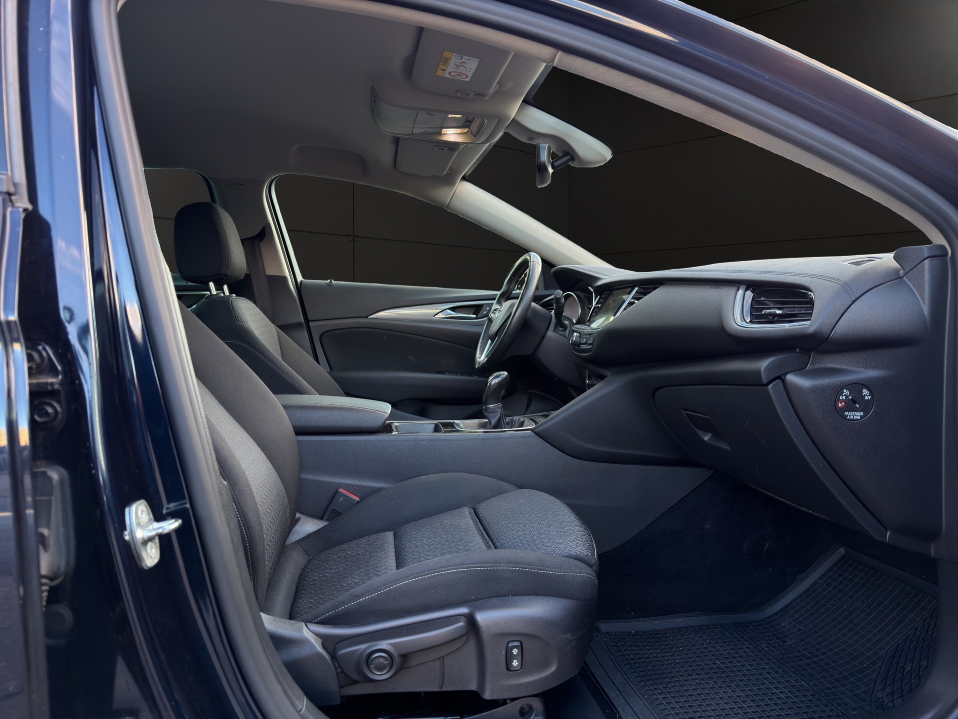 OPEL Insignia 1.6 CDTI Sports Tourer Excellence Automatic-image-8