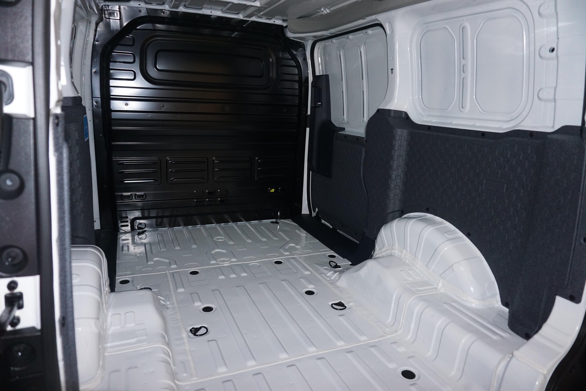 KIA PV5 Cargo 51.5 kWh Essential-image-7