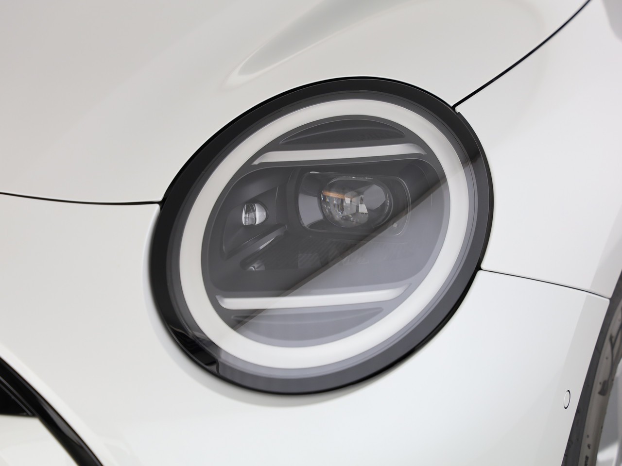 MINI Cooper E-image-5