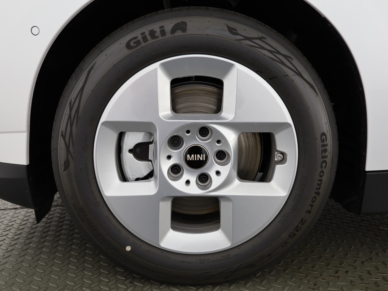MINI Cooper E-image-19