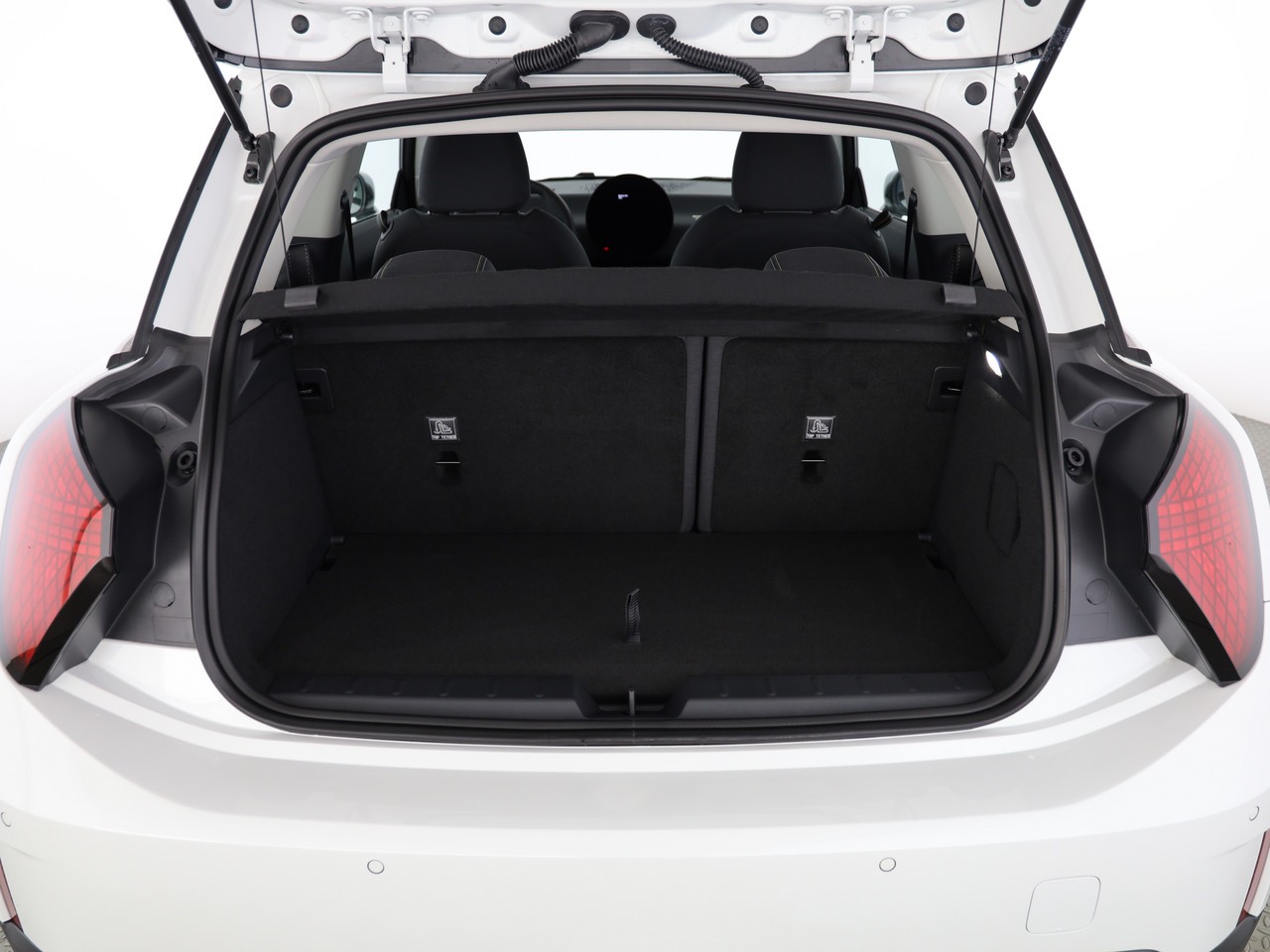 MINI Cooper E-image-7