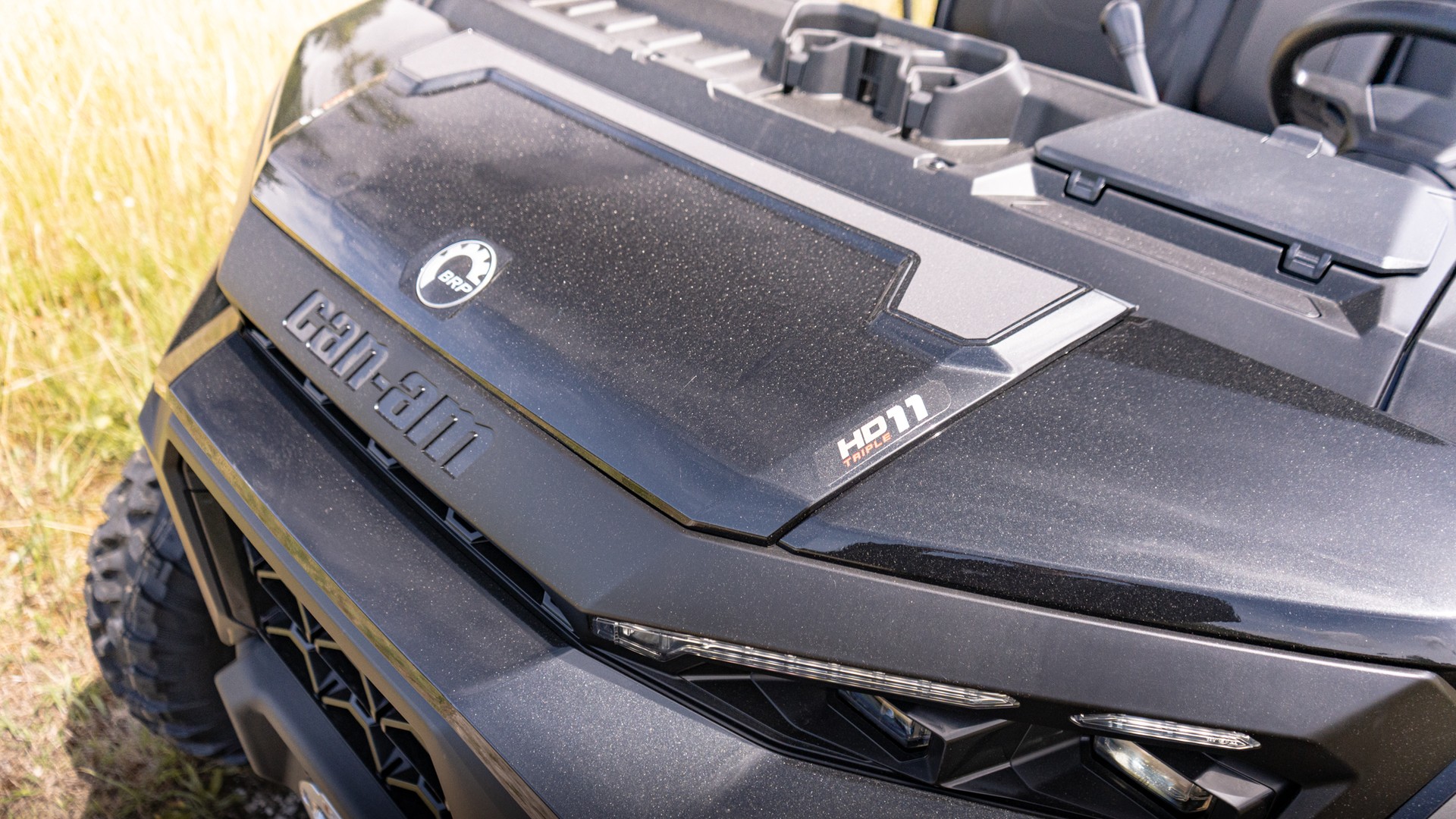 CAN-AM HD11 MAX XU-showroom-element-3