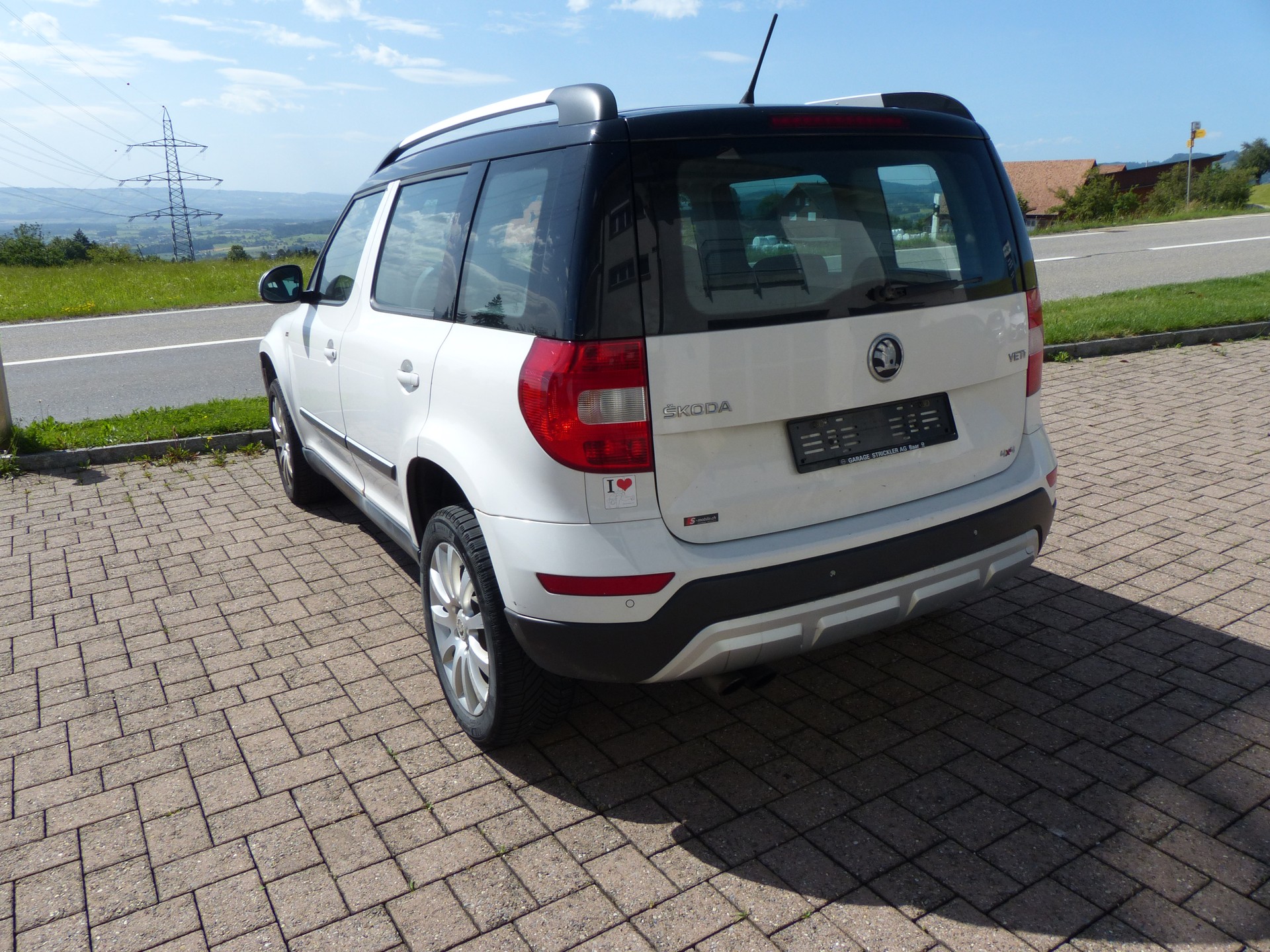 SKODA Yeti 1.8 TSI Ambition 4x4-image-6