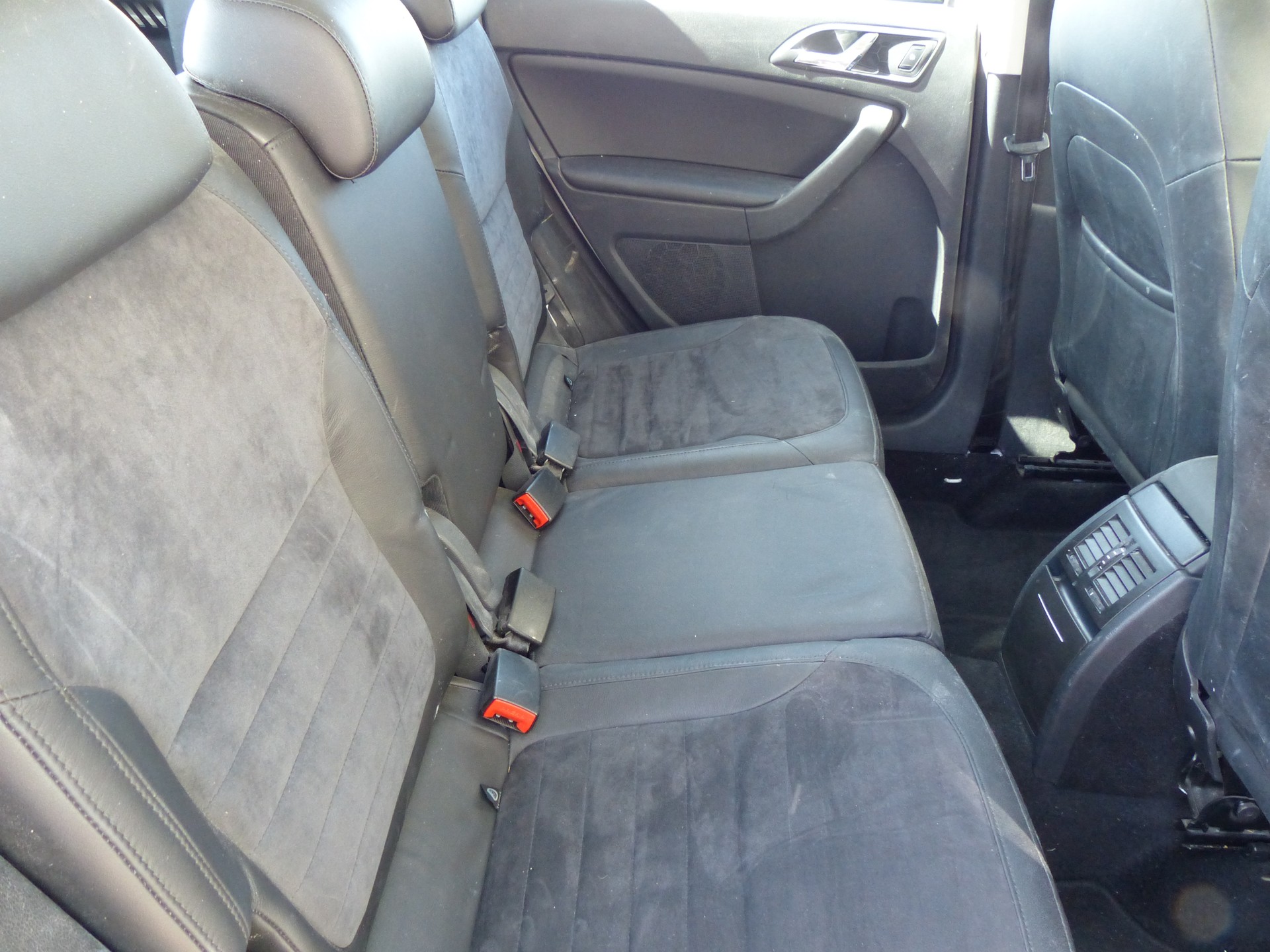 SKODA Yeti 1.8 TSI Ambition 4x4-image-26