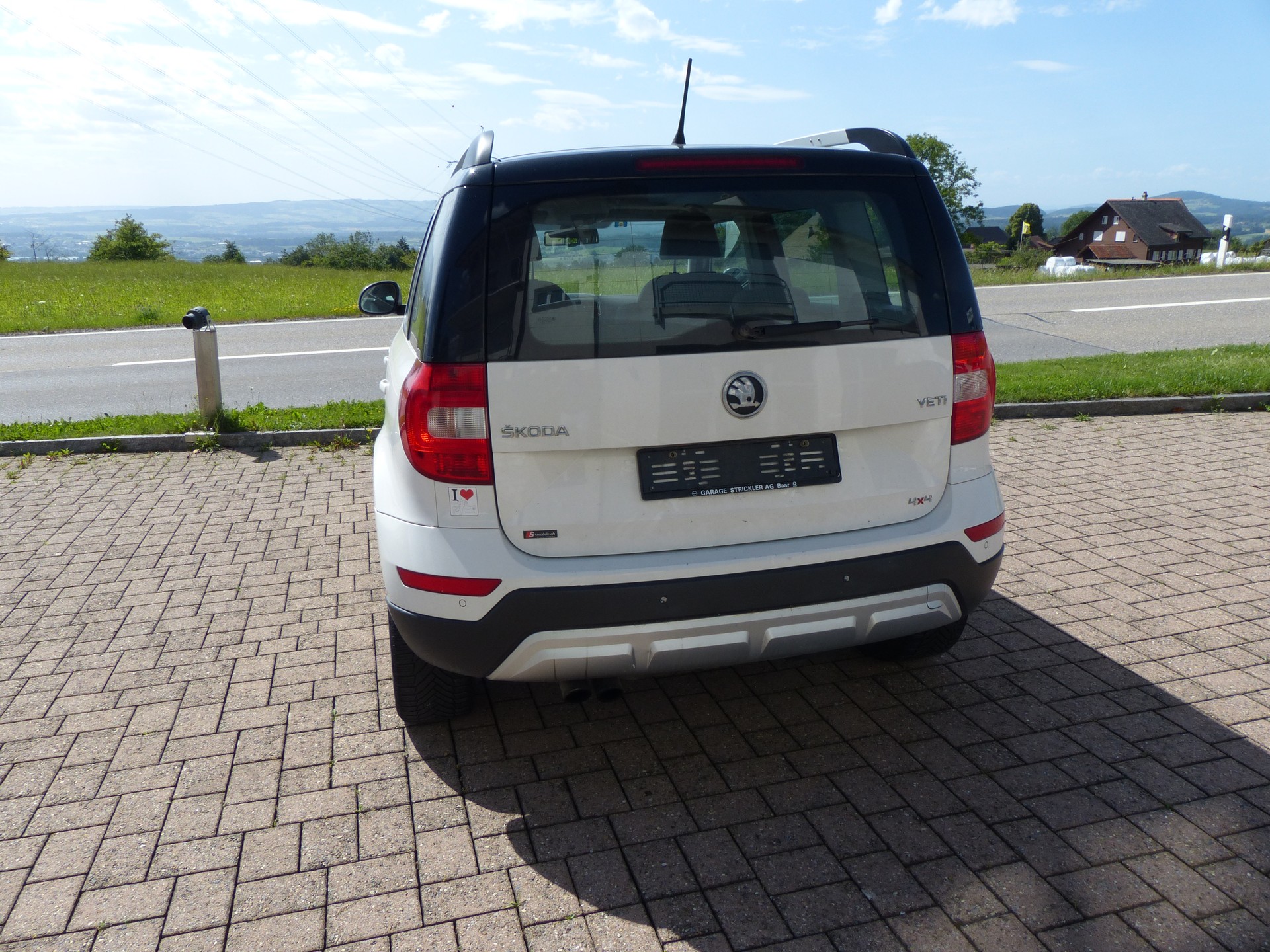 SKODA Yeti 1.8 TSI Ambition 4x4-image-7