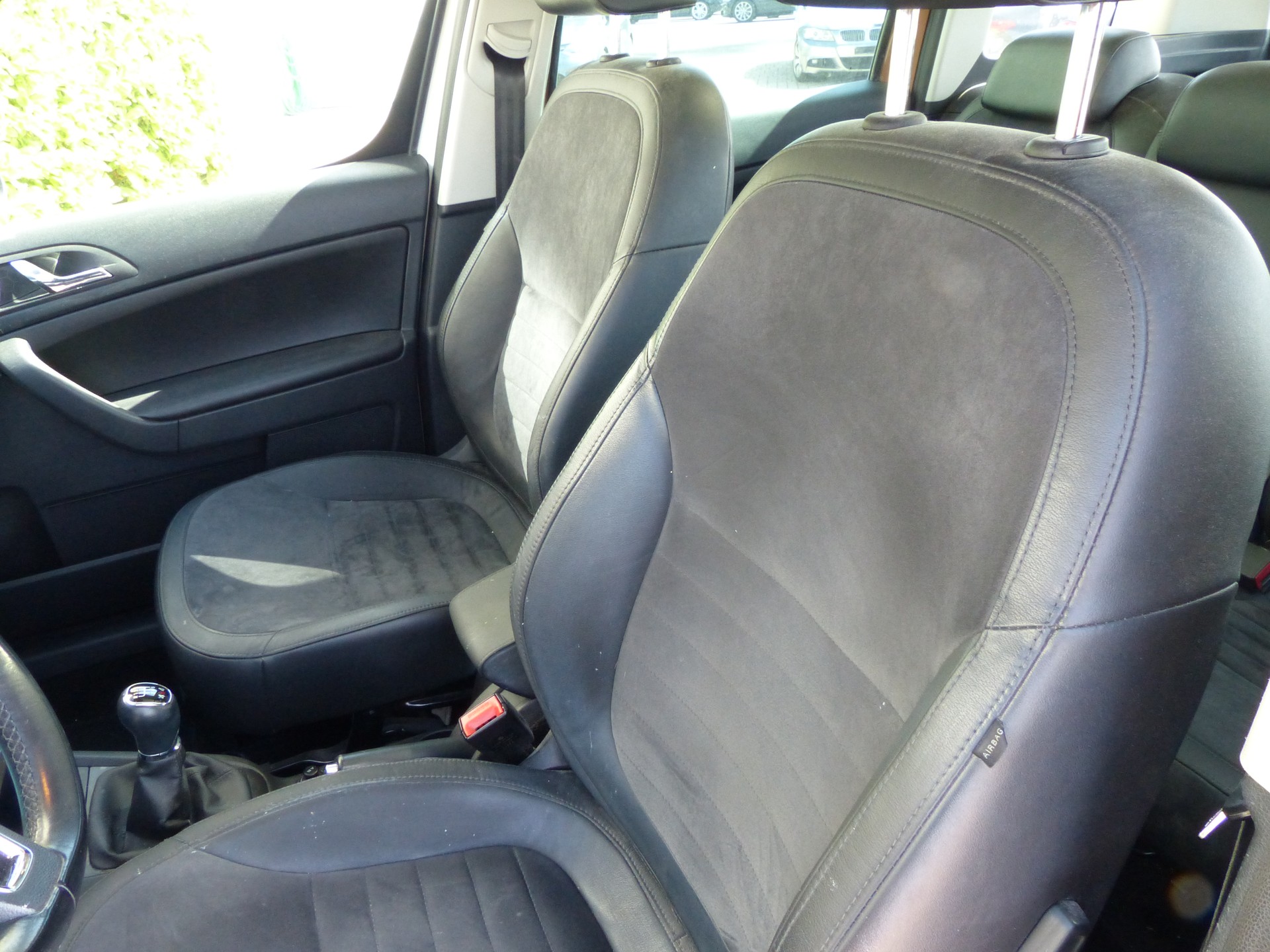 SKODA Yeti 1.8 TSI Ambition 4x4-image-23