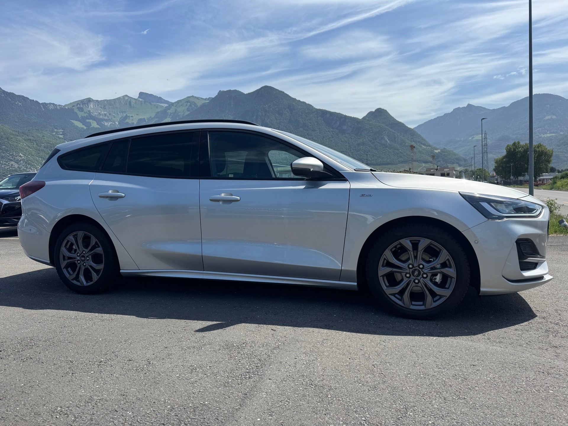 FORD Focus 1.0 MHEV ST-Line X Automat-image-3
