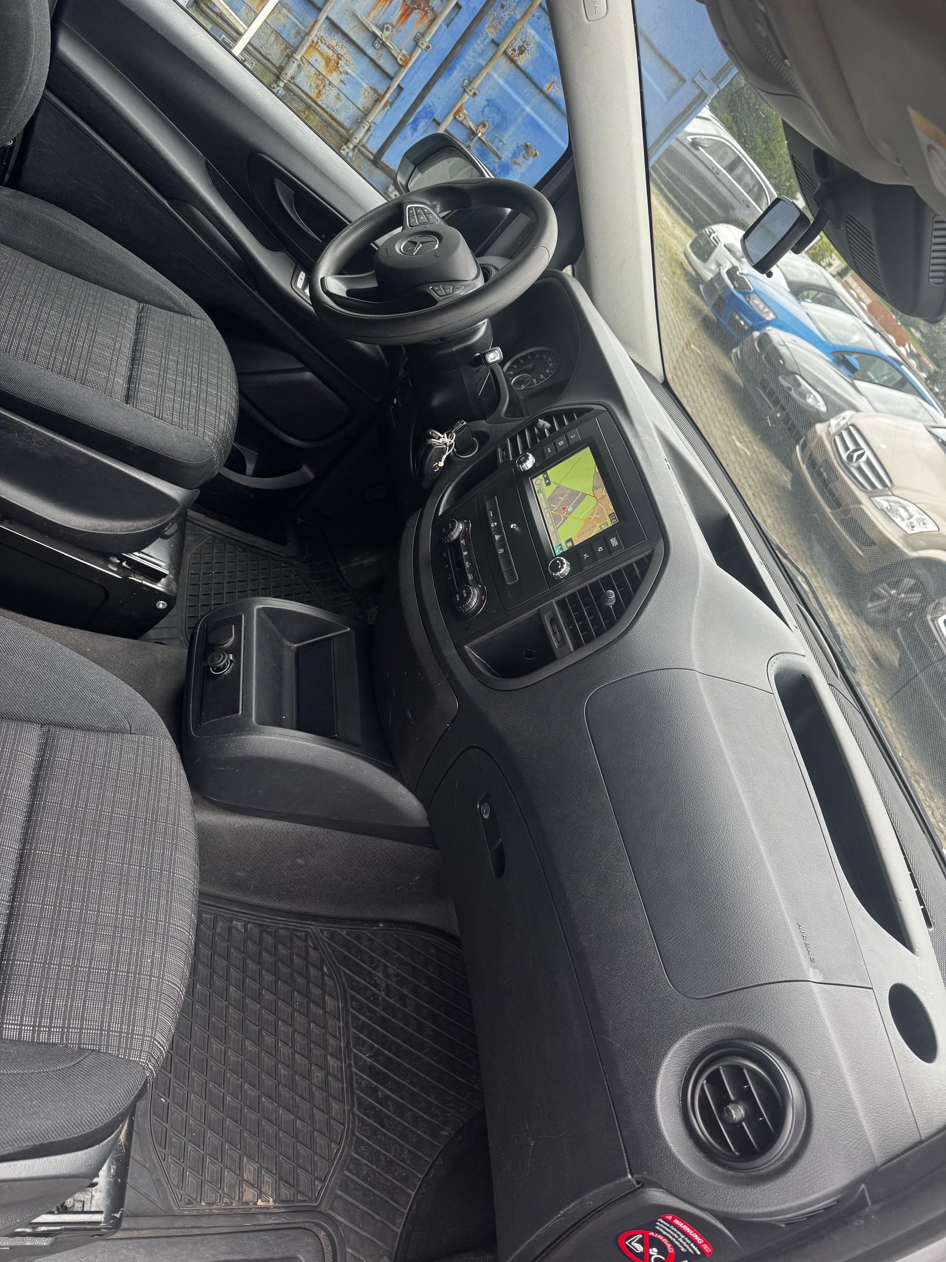 MERCEDES-BENZ Vito 119 CDI Pro Tourer 4Matic 9G-Tronic-image-5