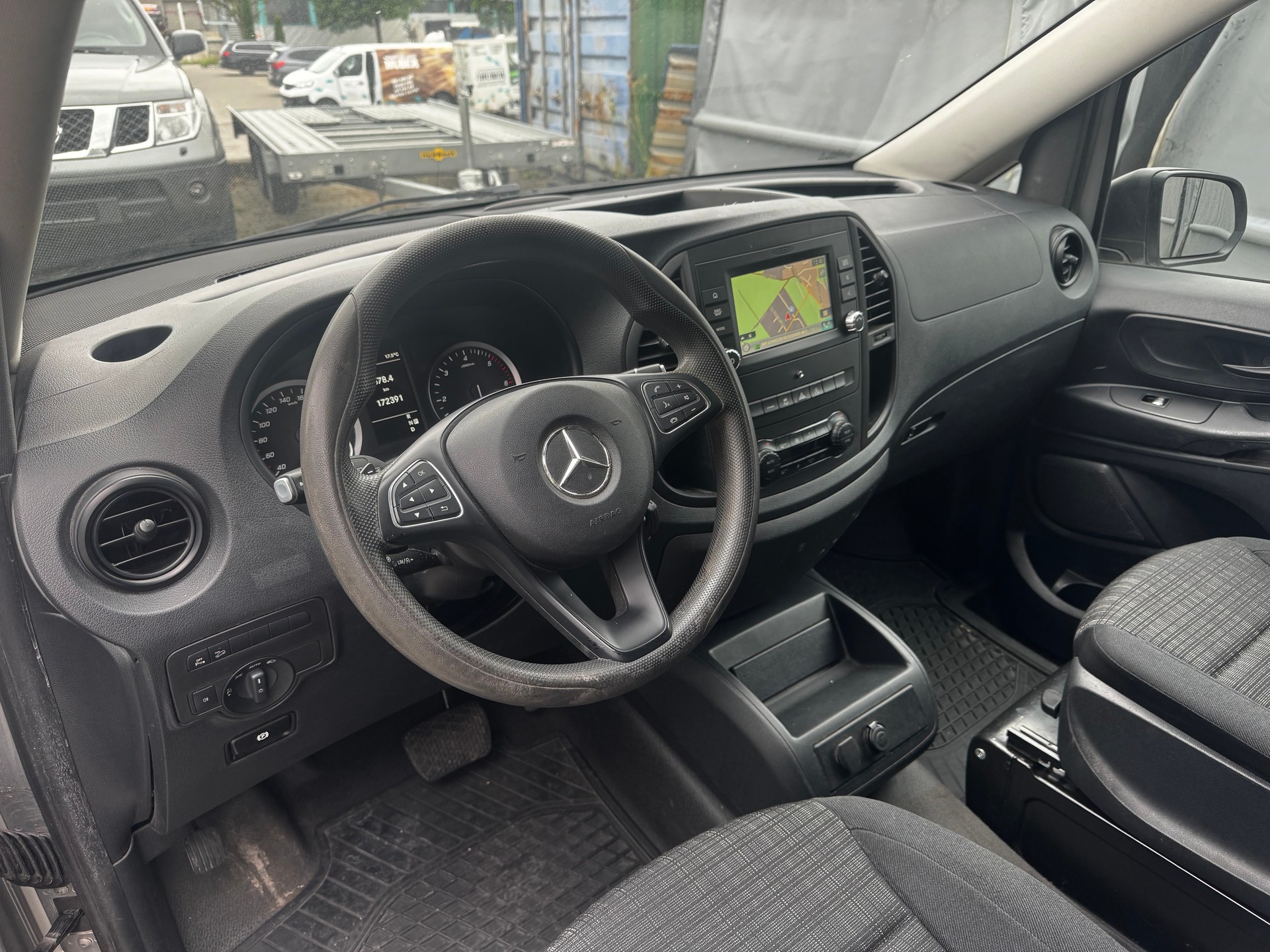 MERCEDES-BENZ Vito 119 CDI Pro Tourer 4Matic 9G-Tronic-image-4