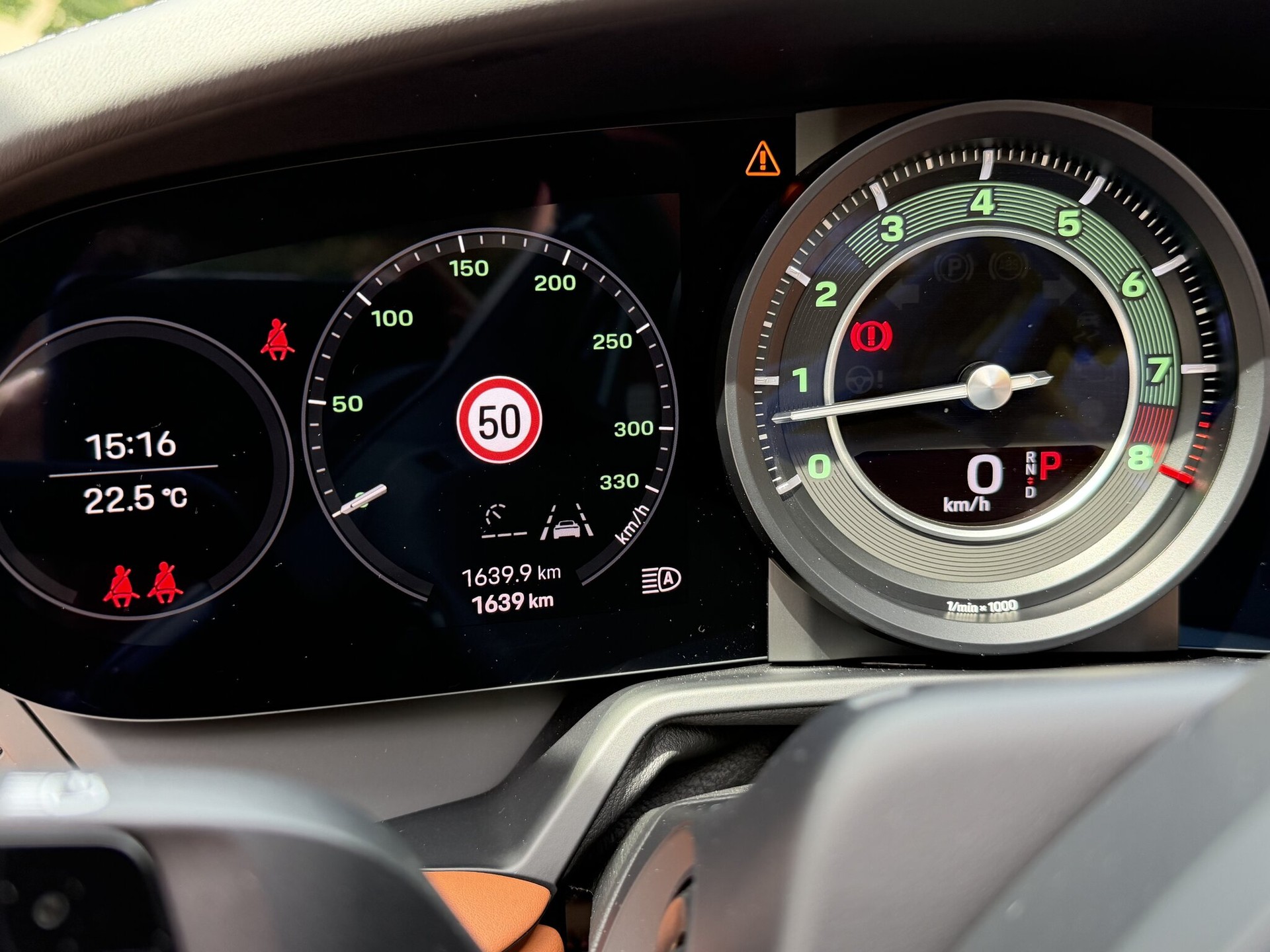 PORSCHE 3.0 Carrera 4 PDK-image-5